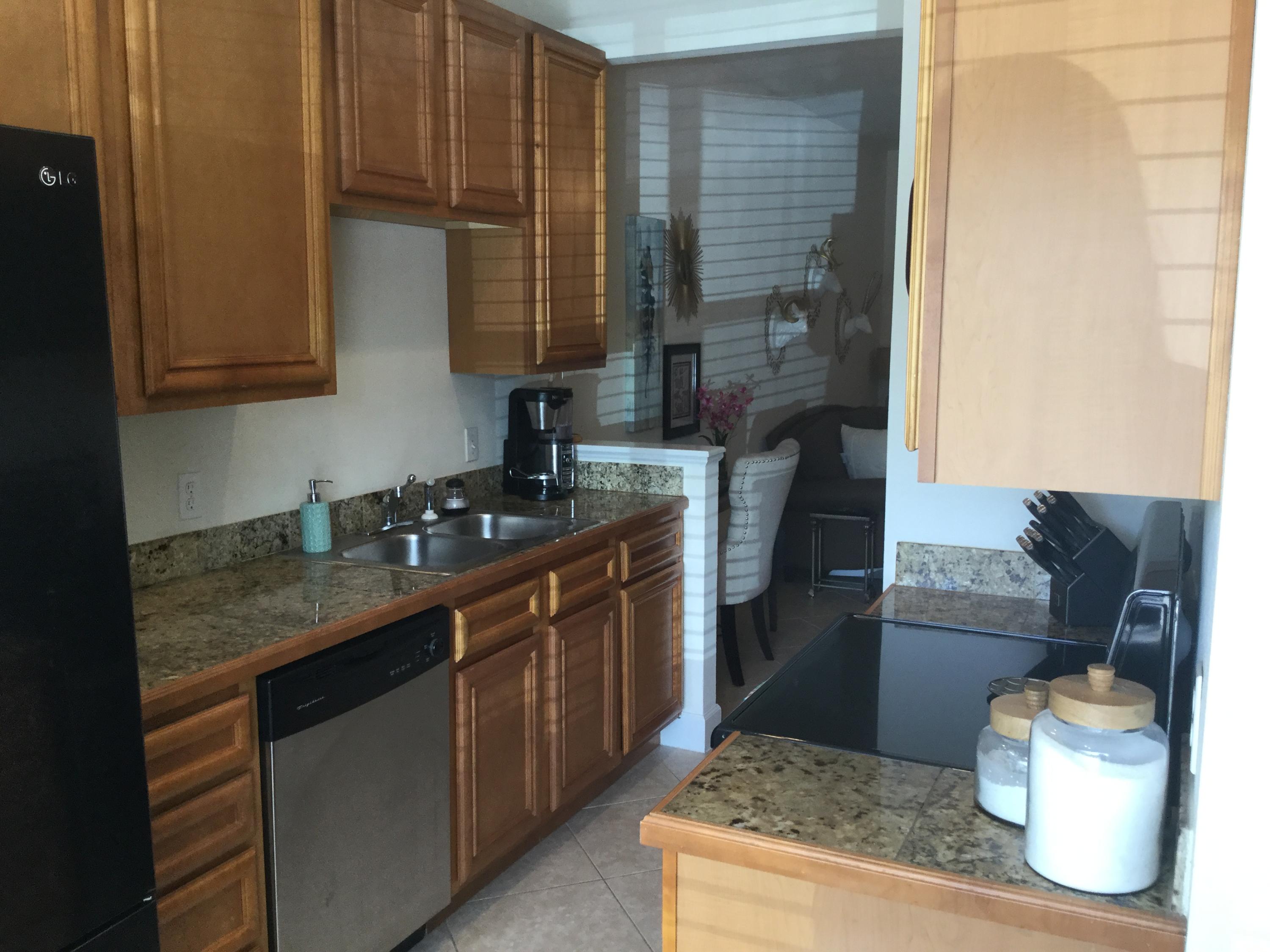 PALMS OF FREEPORT - Residential