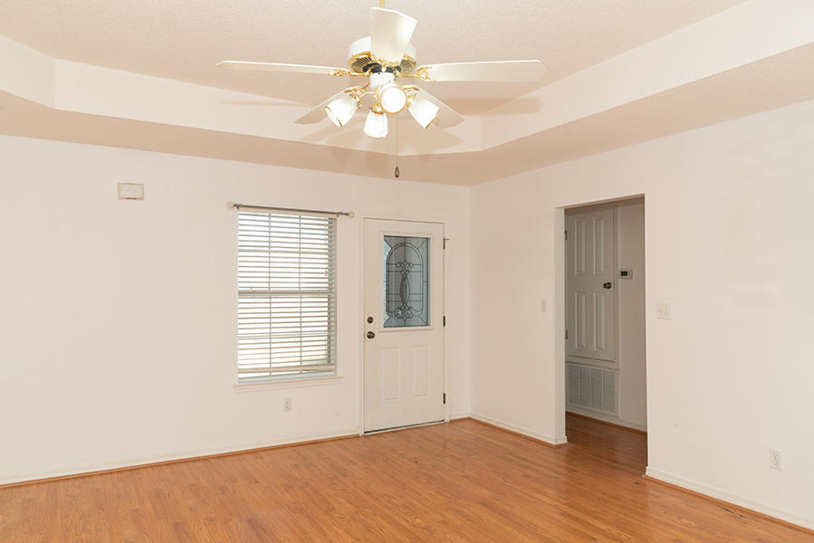 LAUREL OAKS S/D - Residential Lease