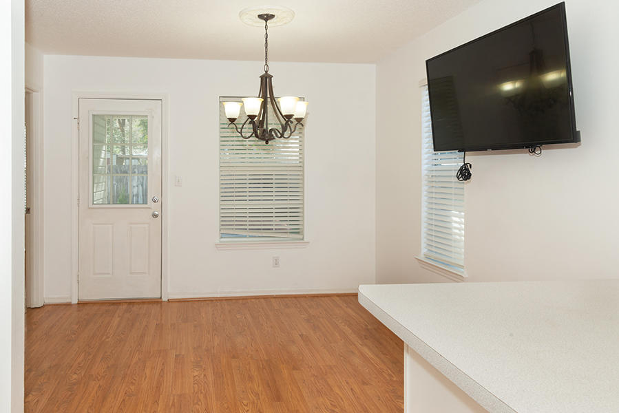 LAUREL OAKS S/D - Residential Lease