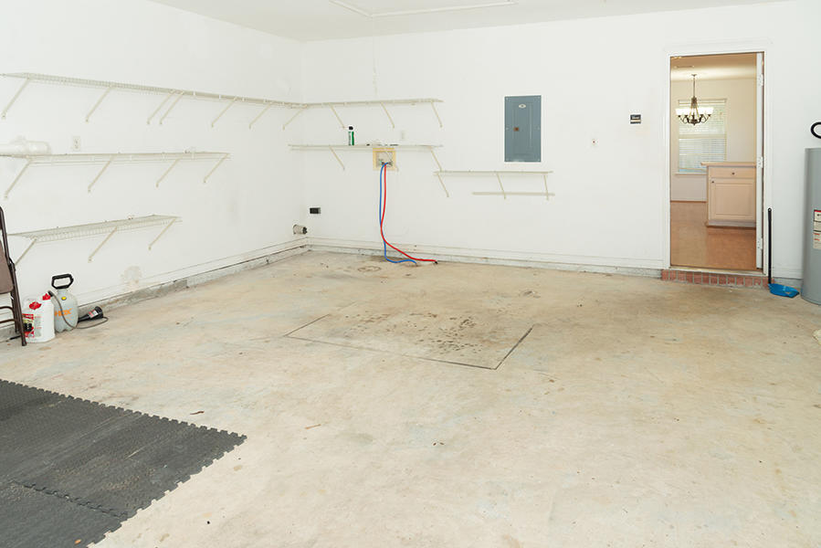 LAUREL OAKS S/D - Residential Lease