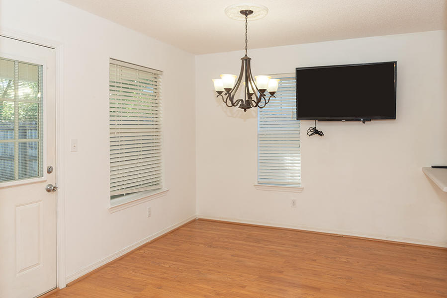 LAUREL OAKS S/D - Residential Lease