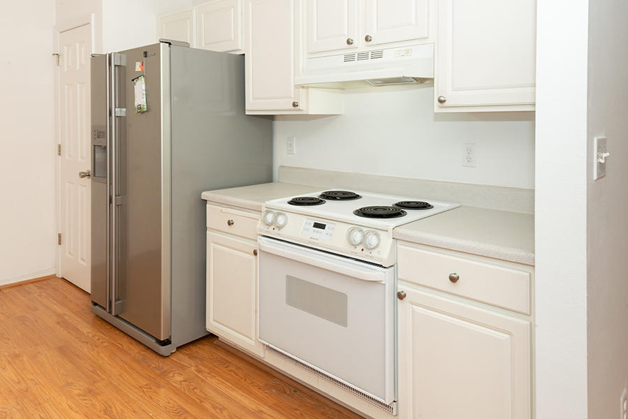 LAUREL OAKS S/D - Residential Lease