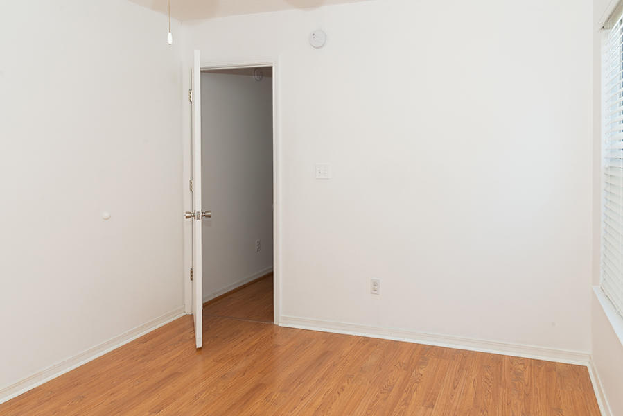 LAUREL OAKS S/D - Residential Lease