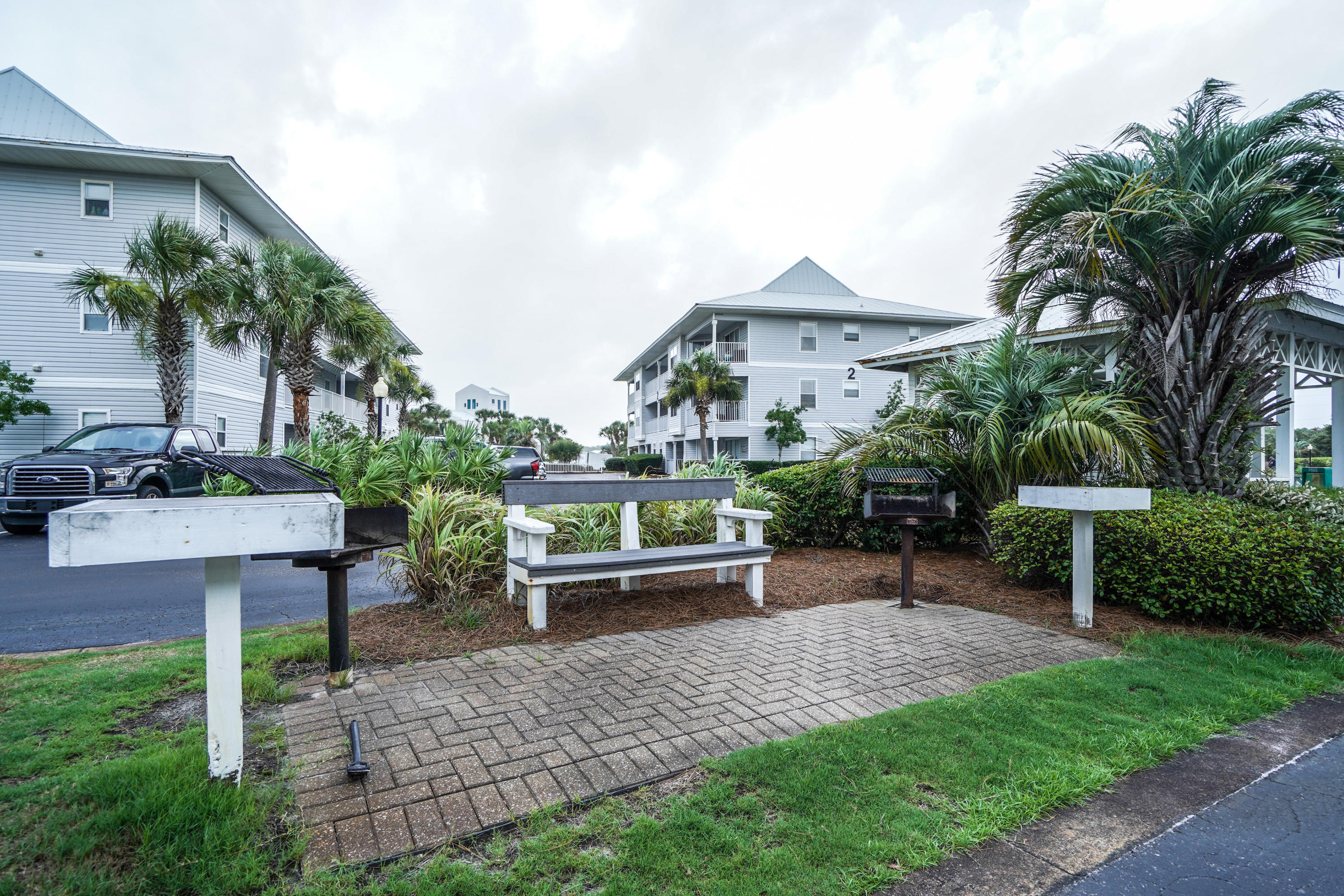 BEACHSIDE VILLAS CONDO - Residential