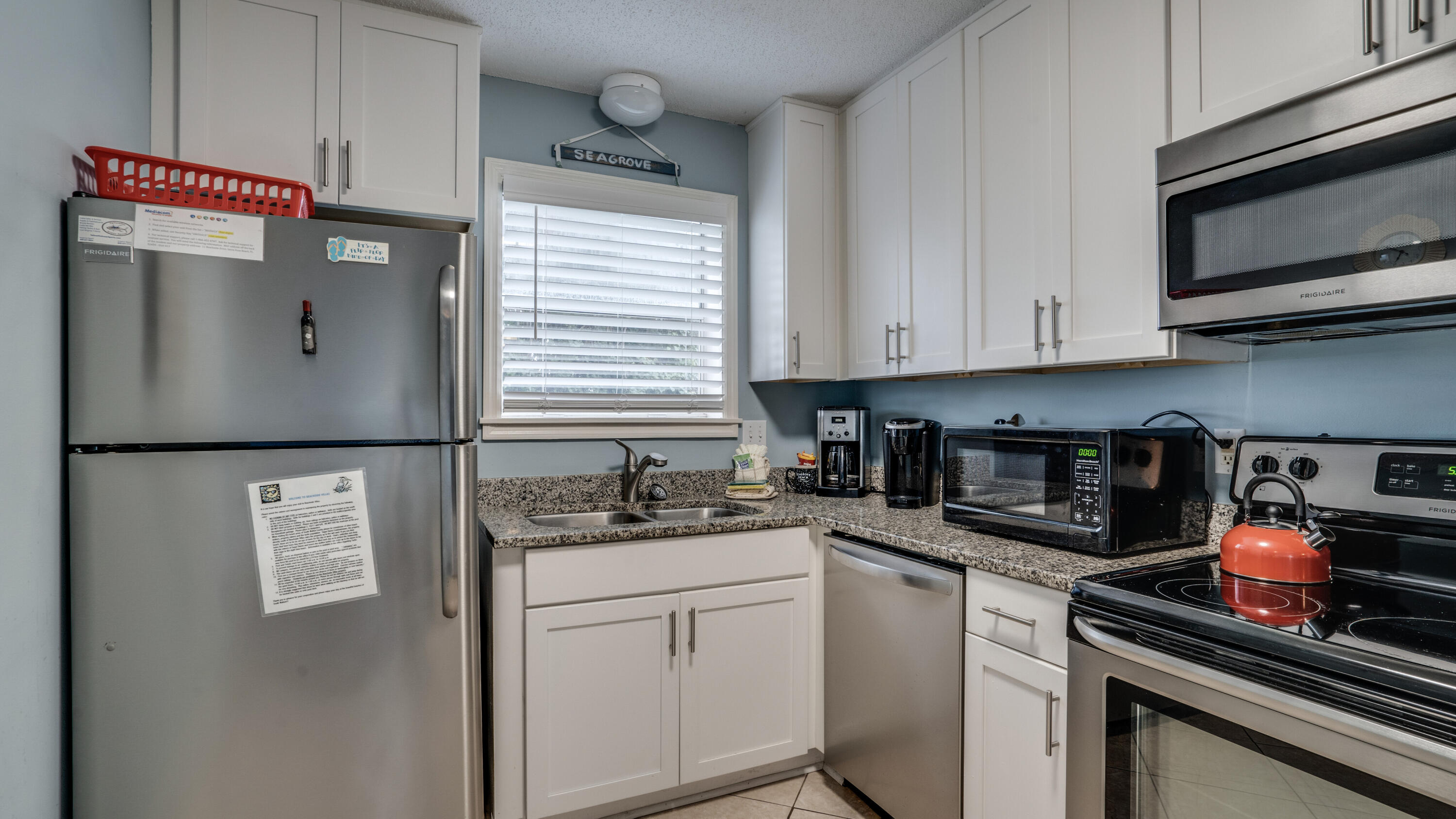 BEACHSIDE VILLAS CONDO - Residential