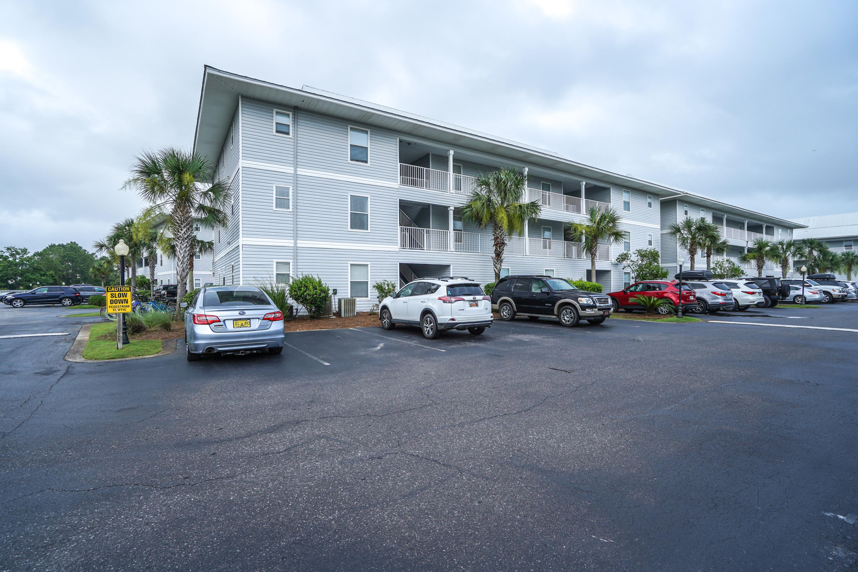 BEACHSIDE VILLAS CONDO - Residential