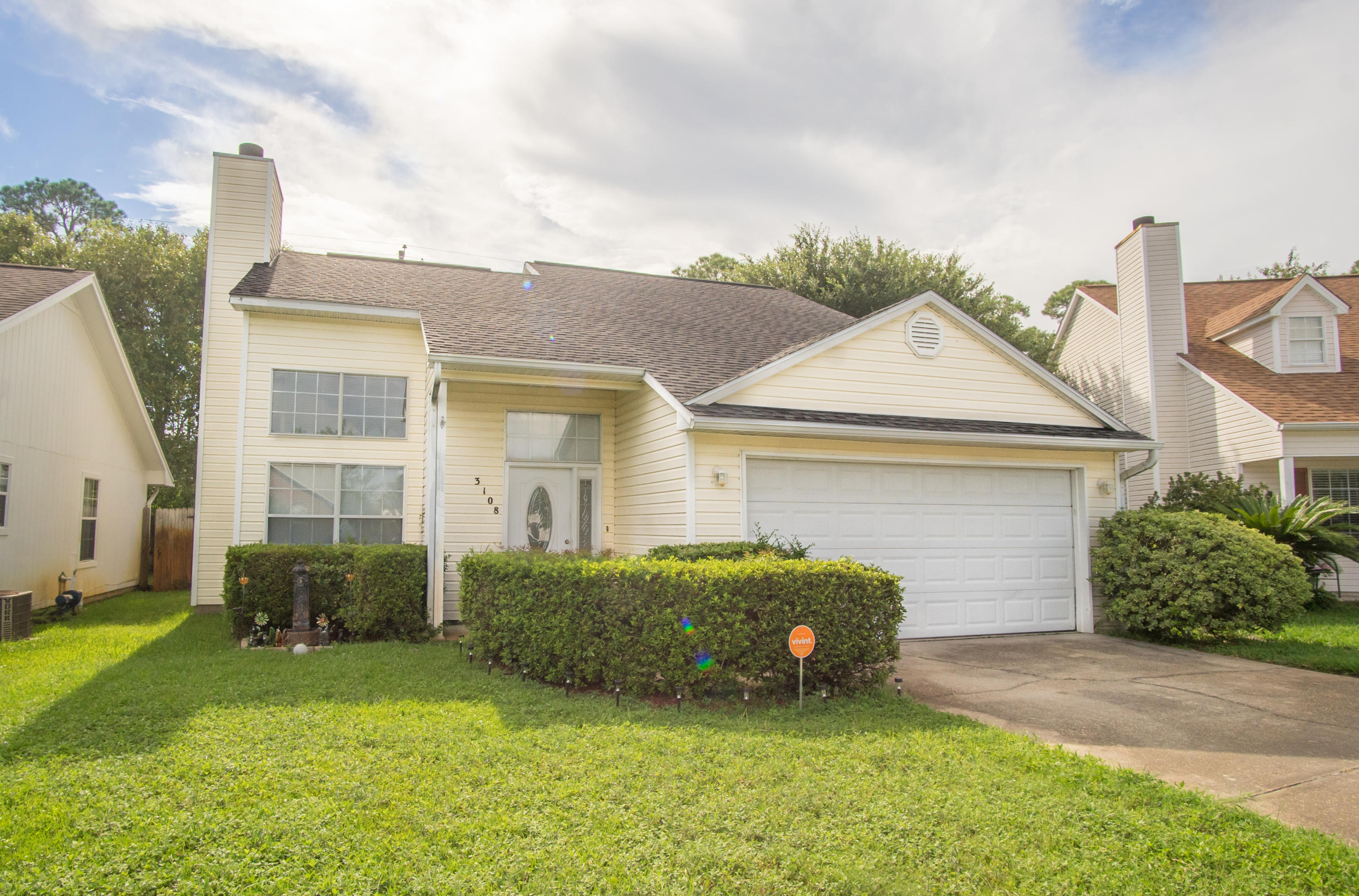 QUAIL RIDGE LANDING - Residential