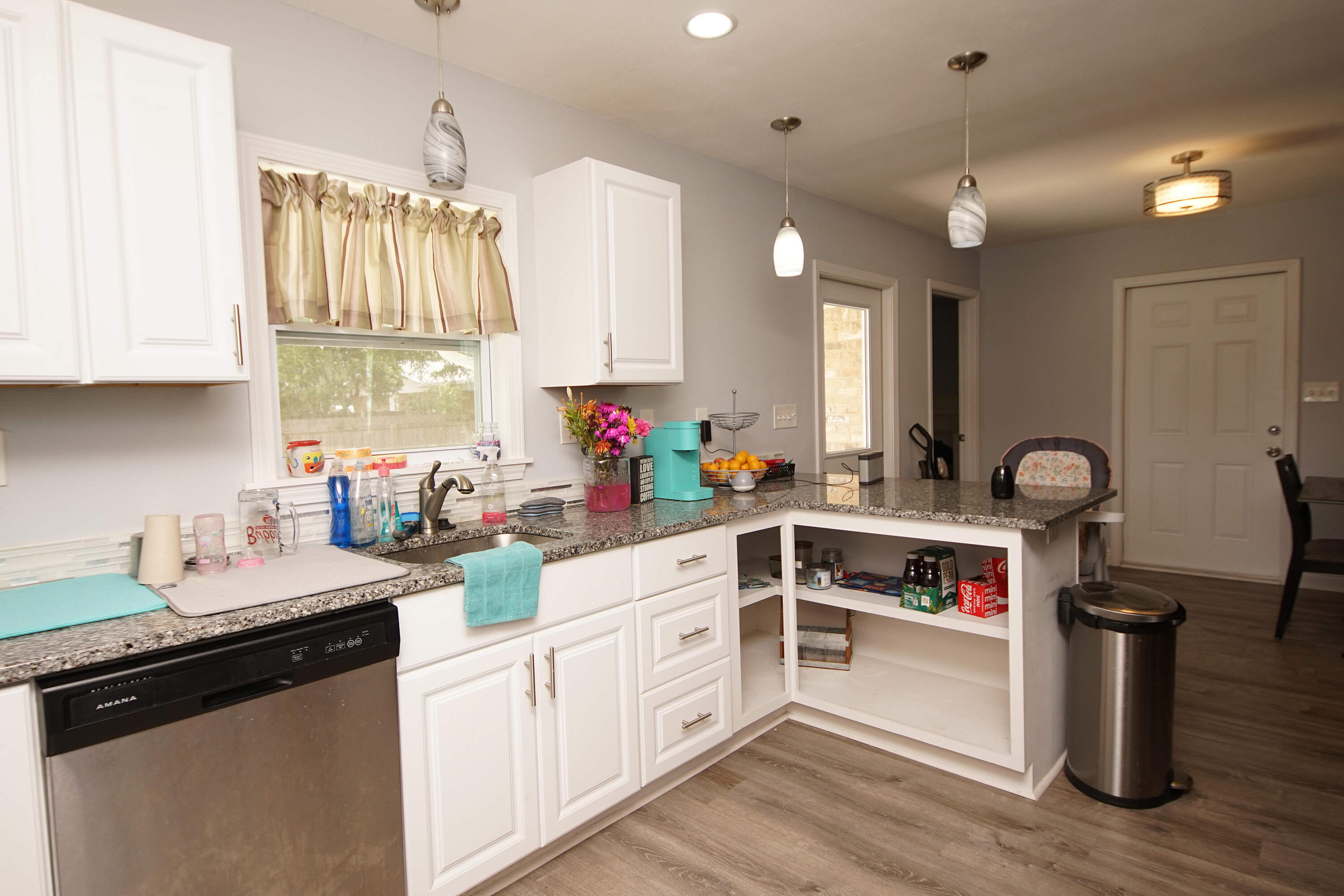 PORT DIXIE - Residential Lease