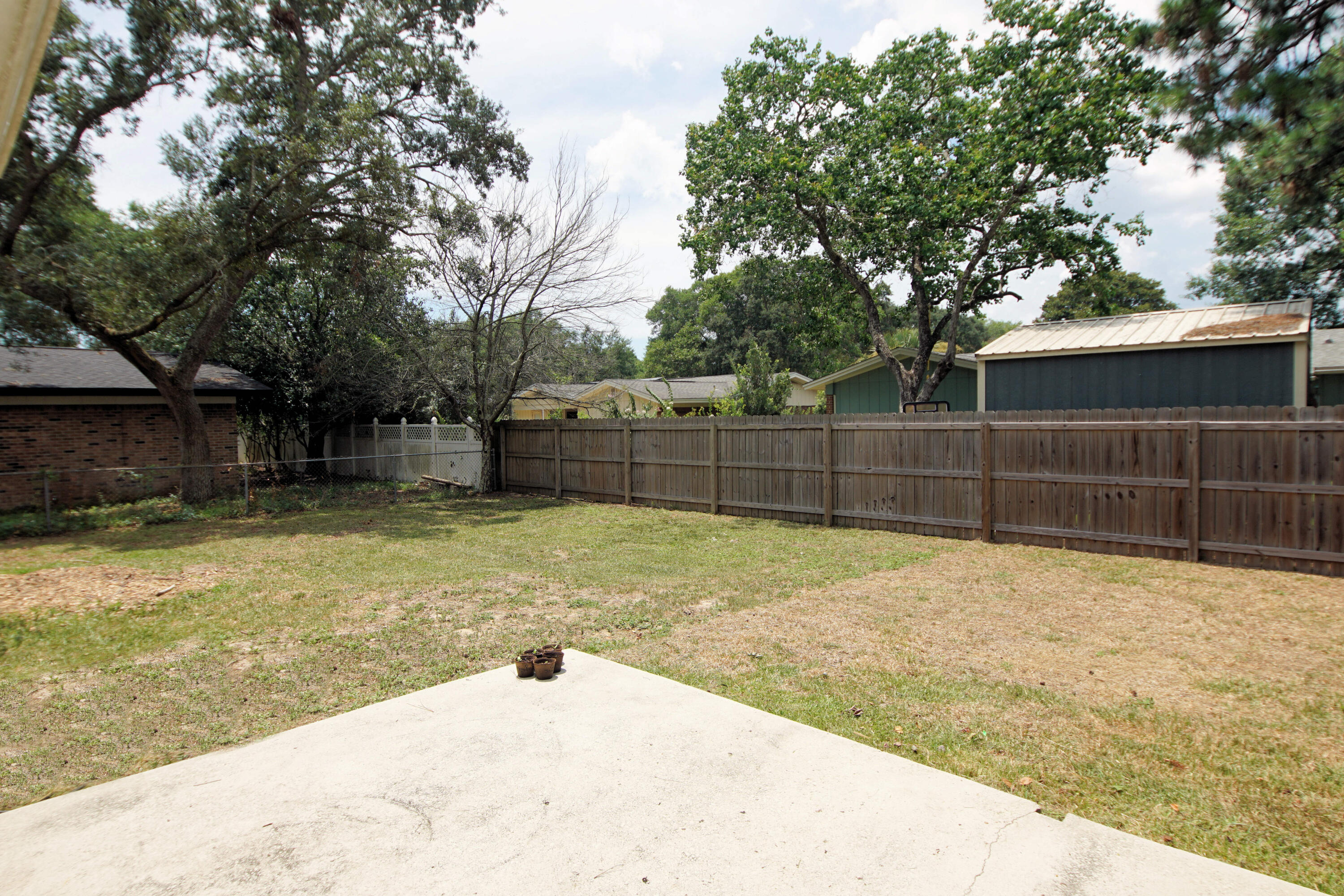 PORT DIXIE - Residential Lease