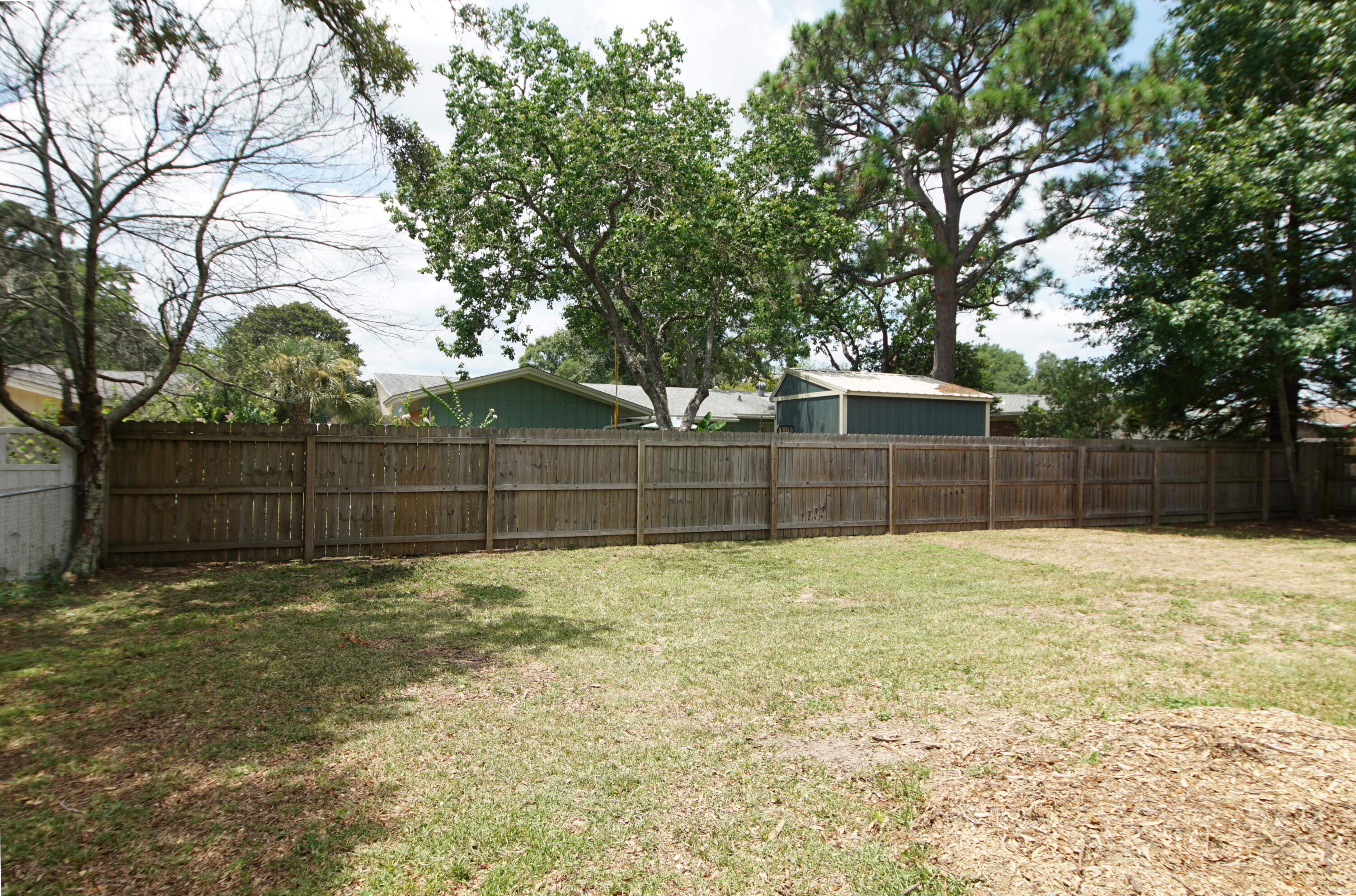 PORT DIXIE - Residential Lease