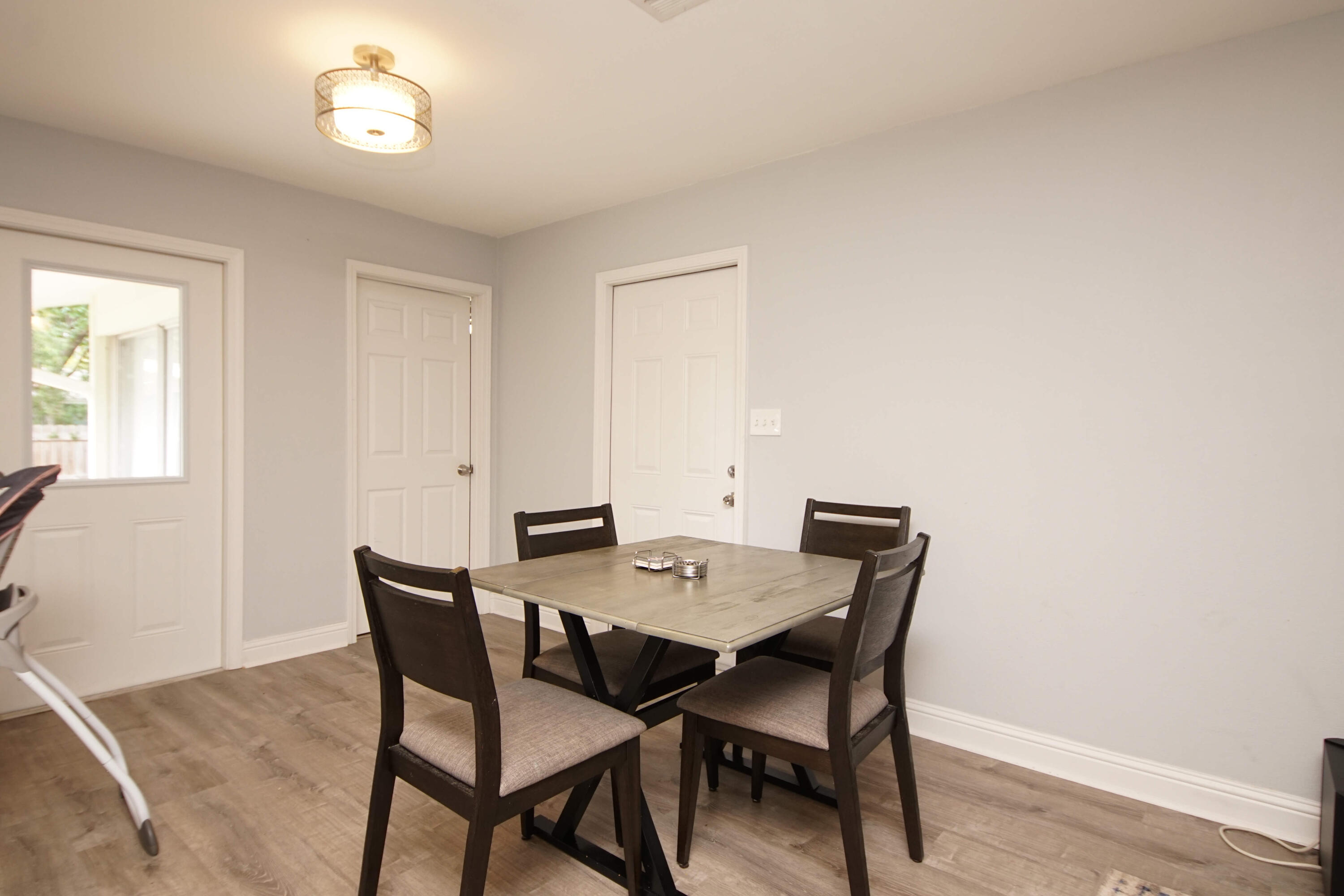 PORT DIXIE - Residential Lease