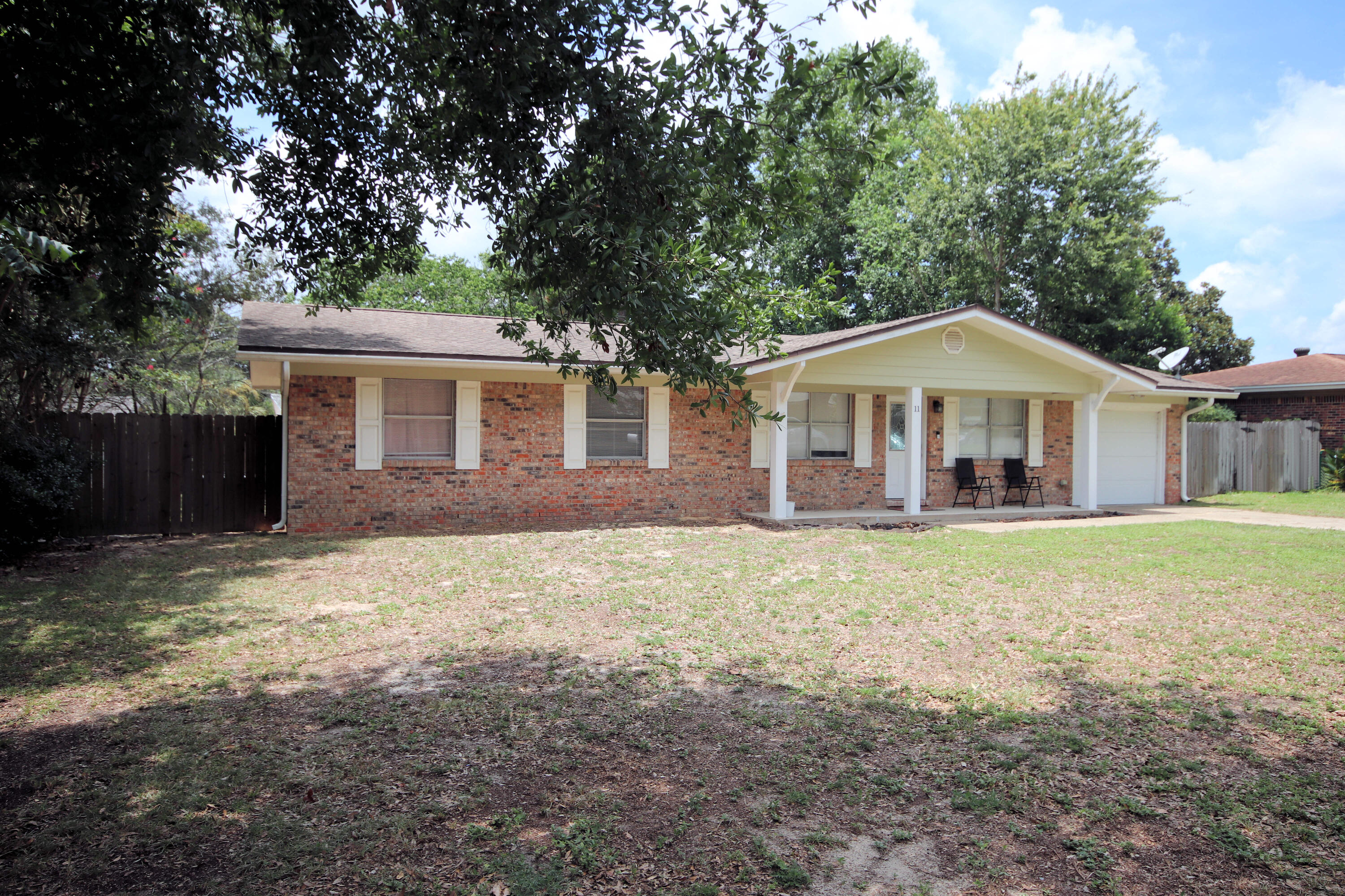 PORT DIXIE - Residential Lease