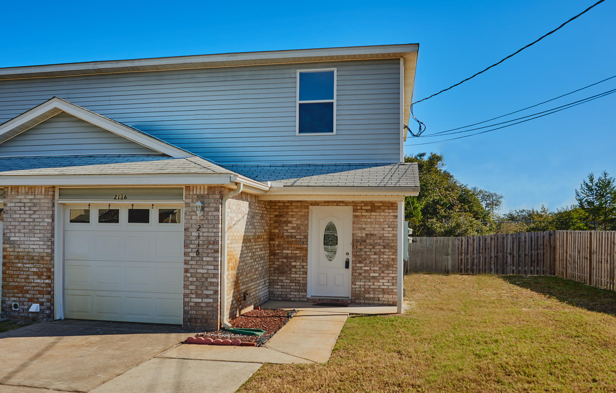 SANTA ROSA OAKS CONDOMINIUM - Residential