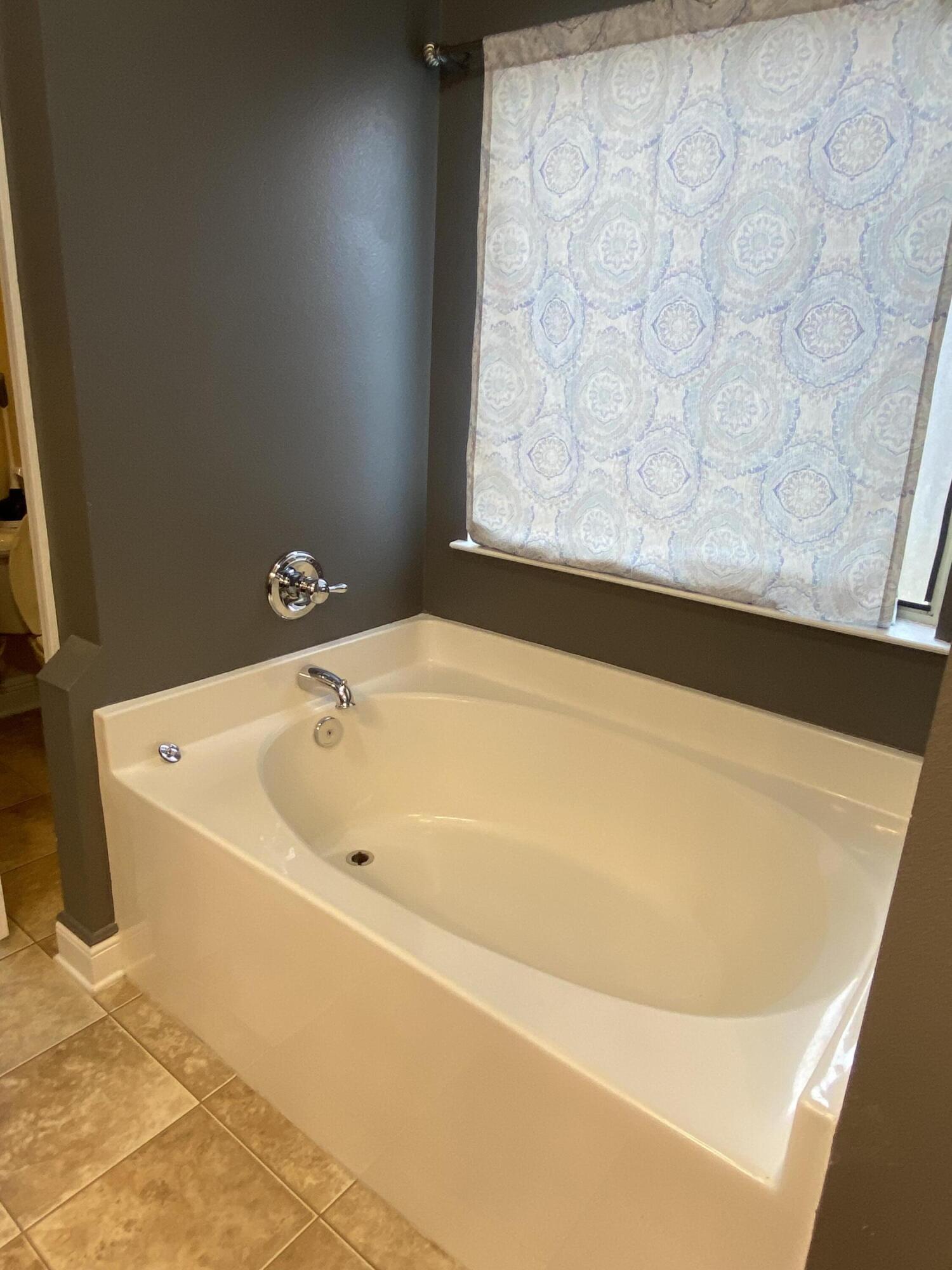 TREASURE ISLE ESTATES - Residential Lease