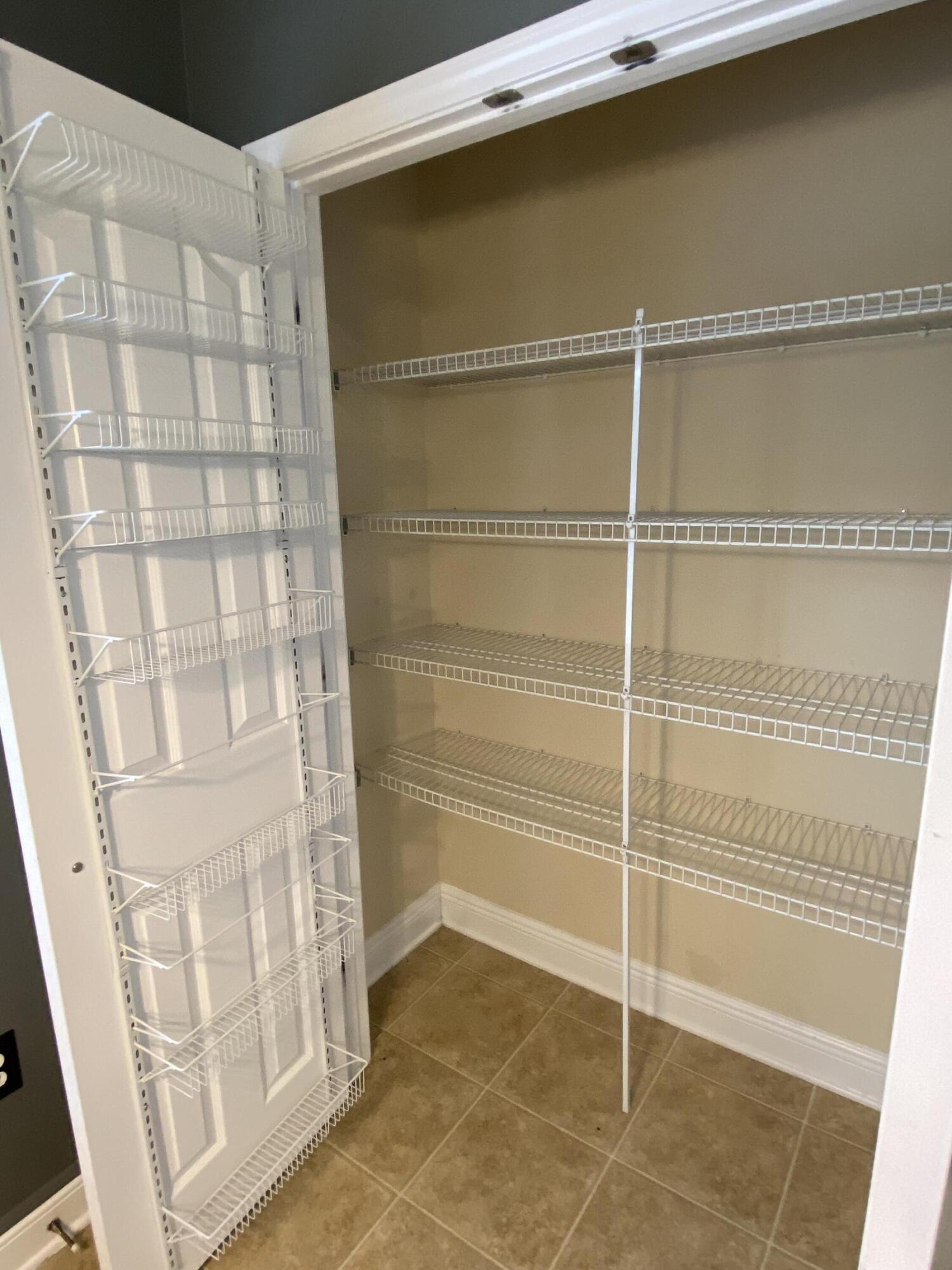 TREASURE ISLE ESTATES - Residential Lease