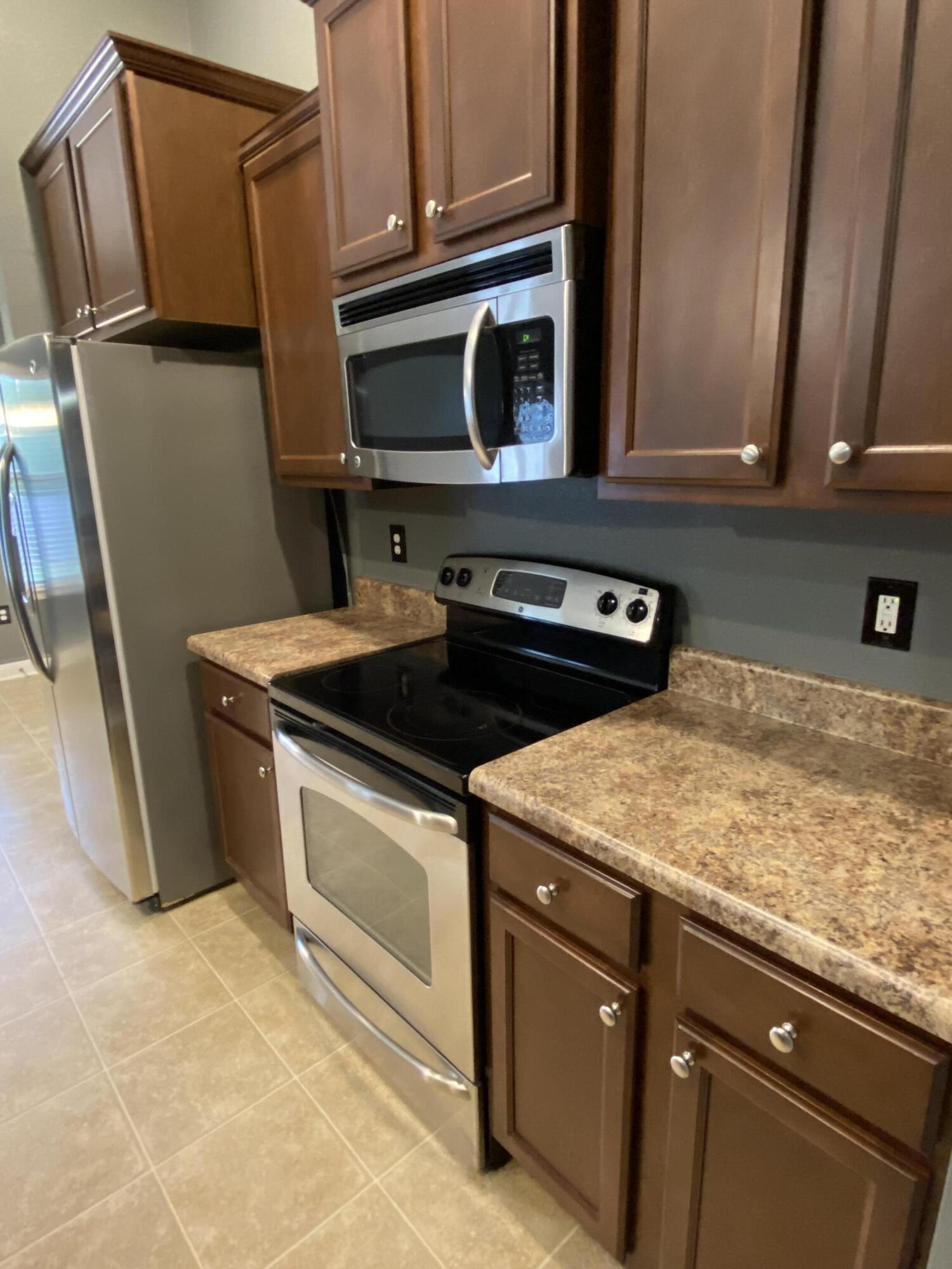 TREASURE ISLE ESTATES - Residential Lease