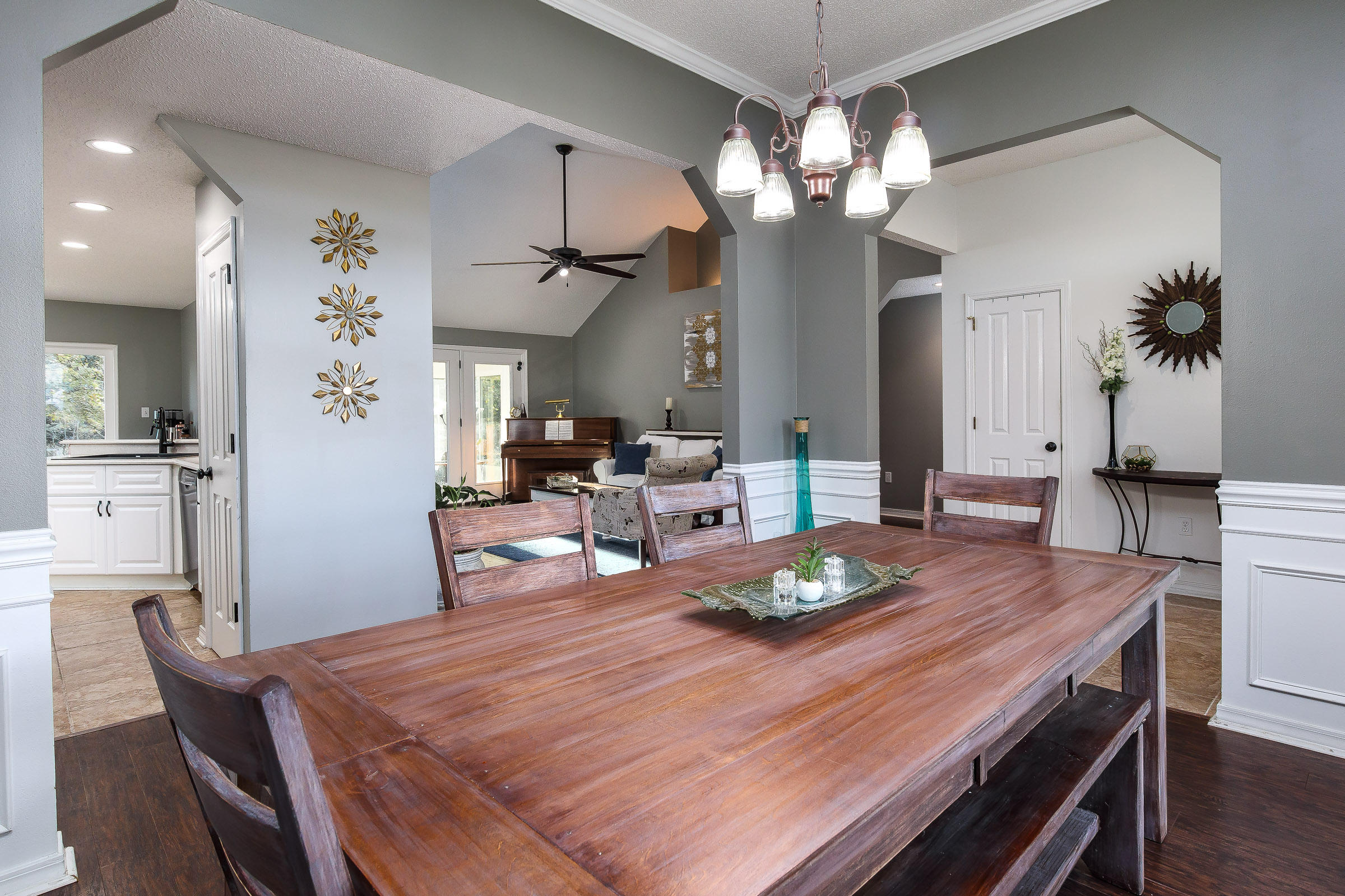 CASTELAR - Residential