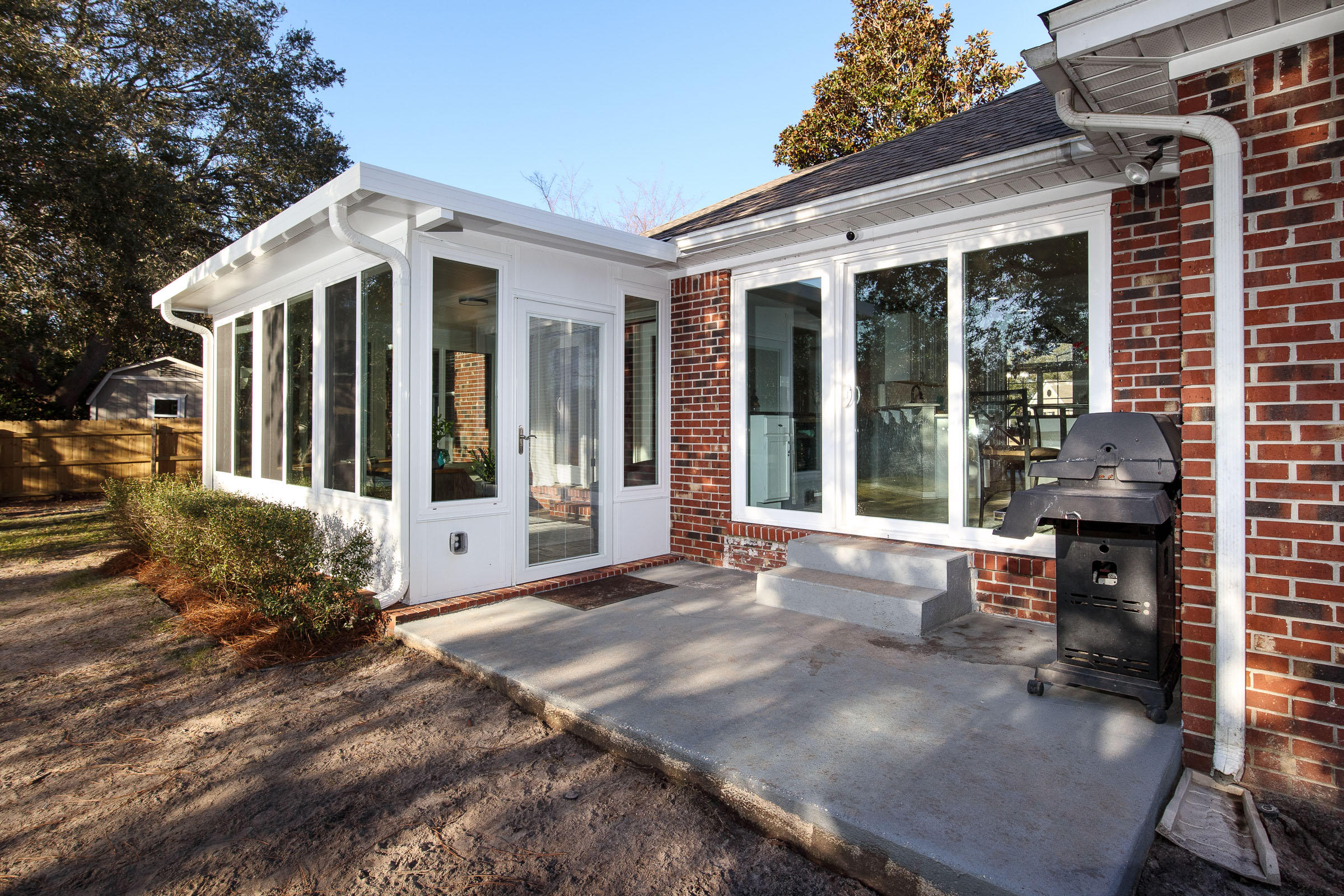 CASTELAR - Residential