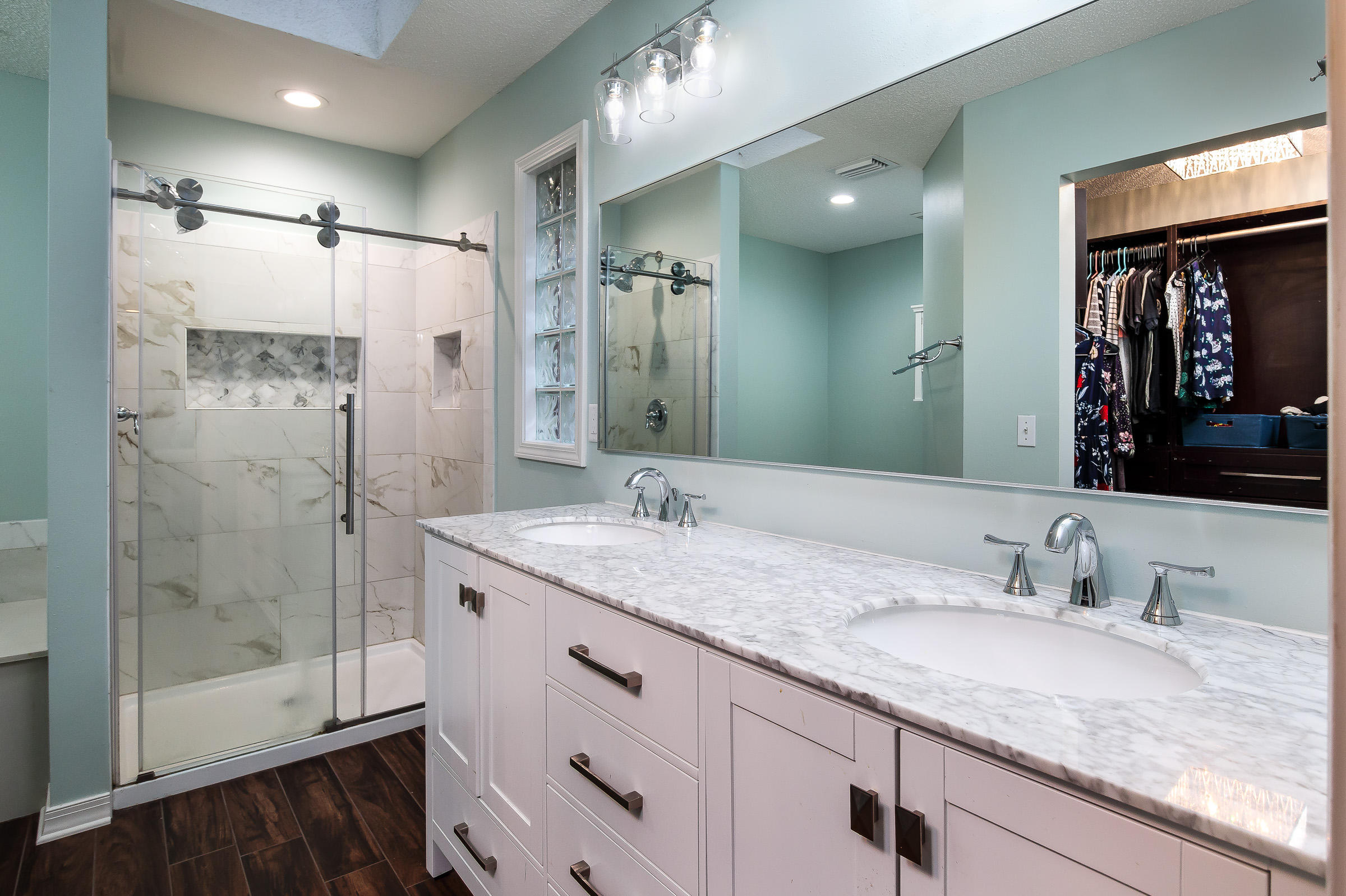 CASTELAR - Residential