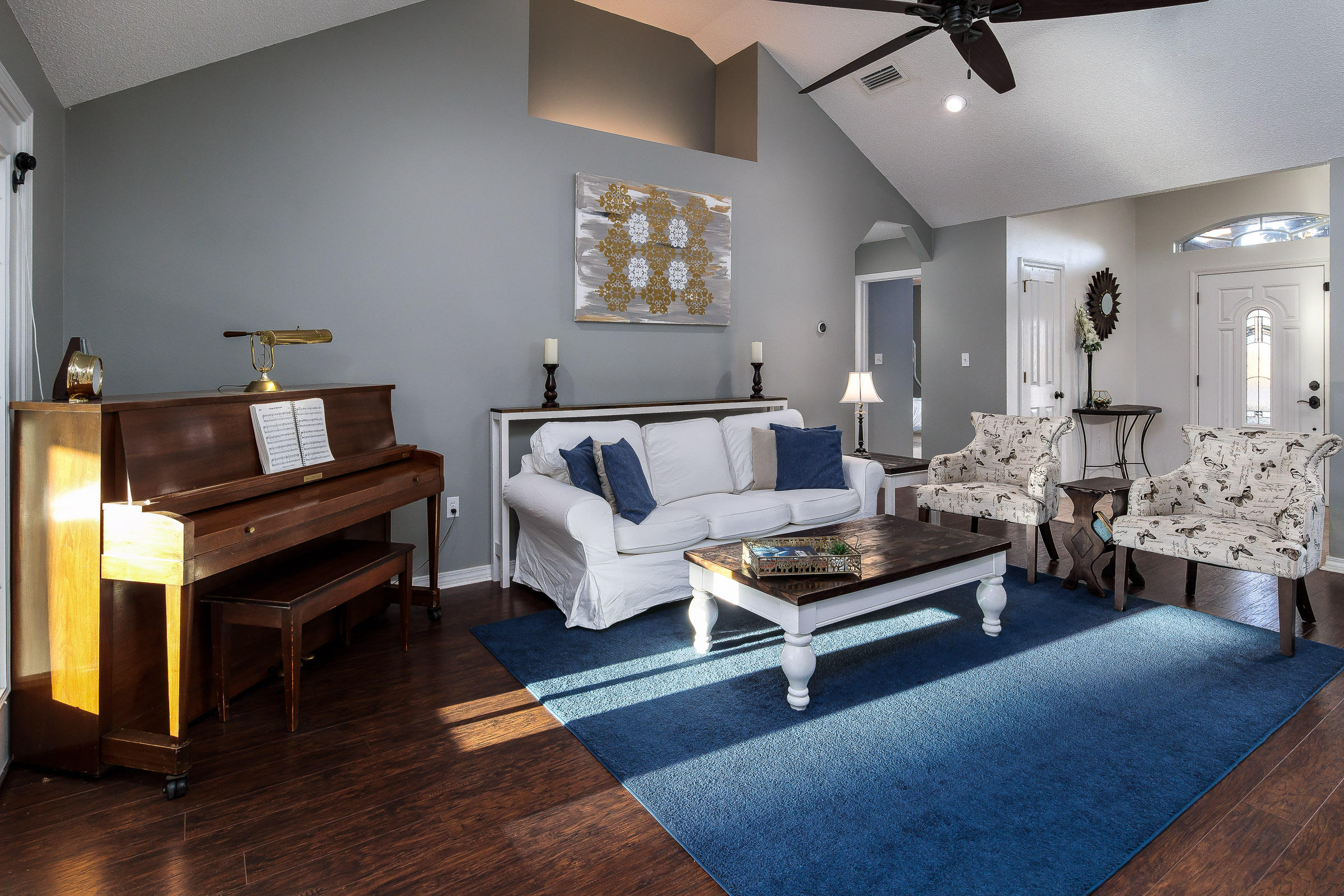 CASTELAR - Residential