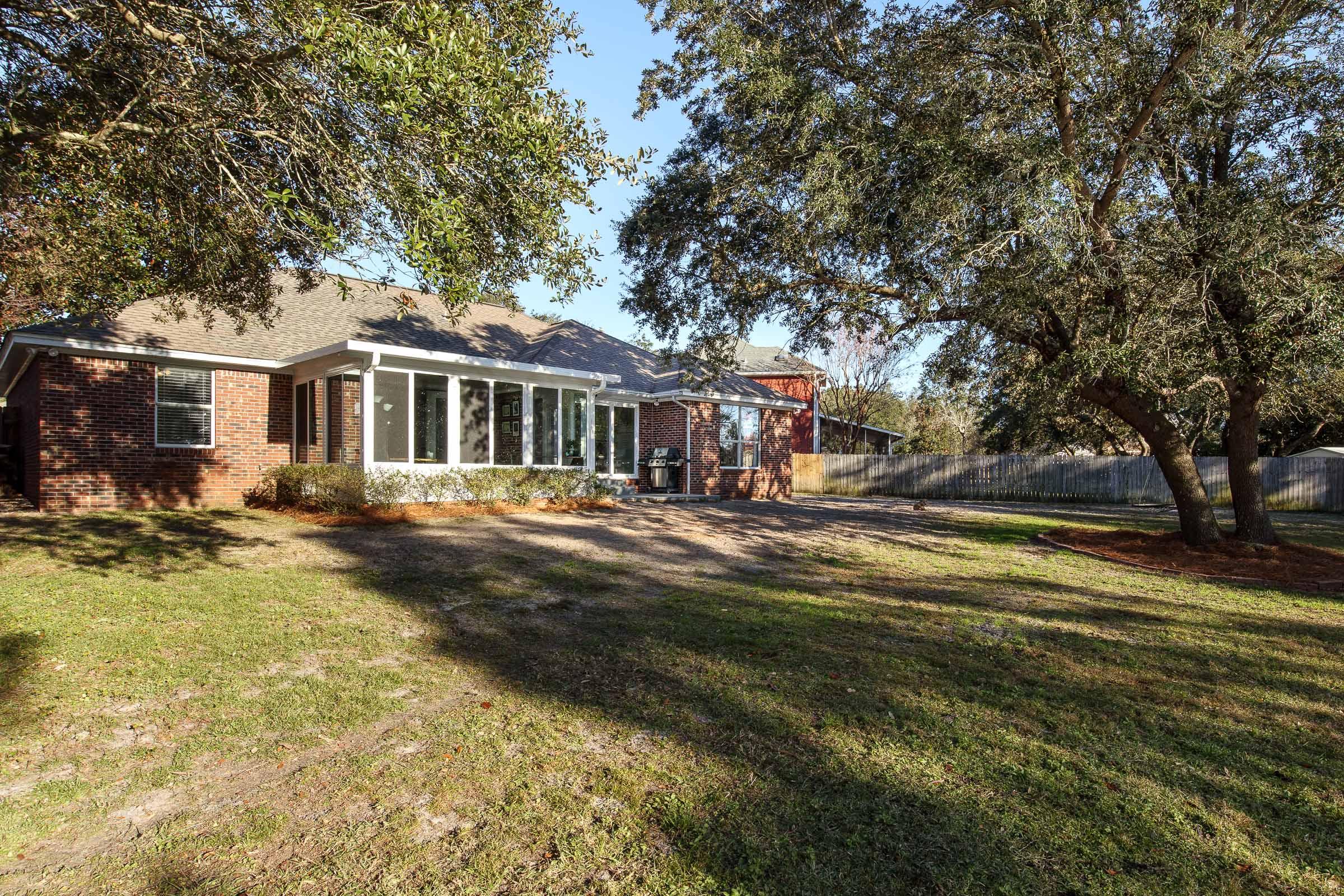 CASTELAR - Residential