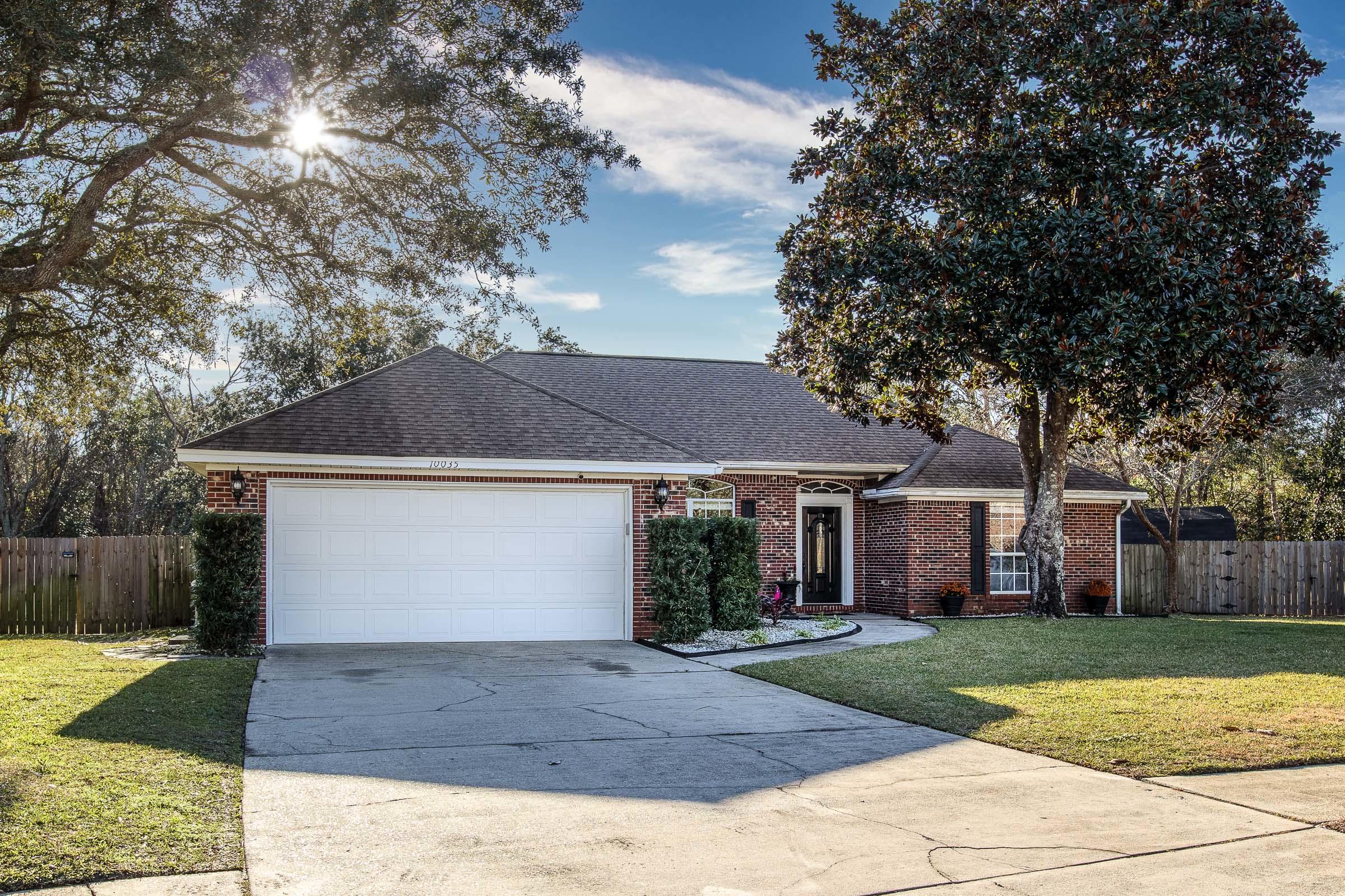 CASTELAR - Residential