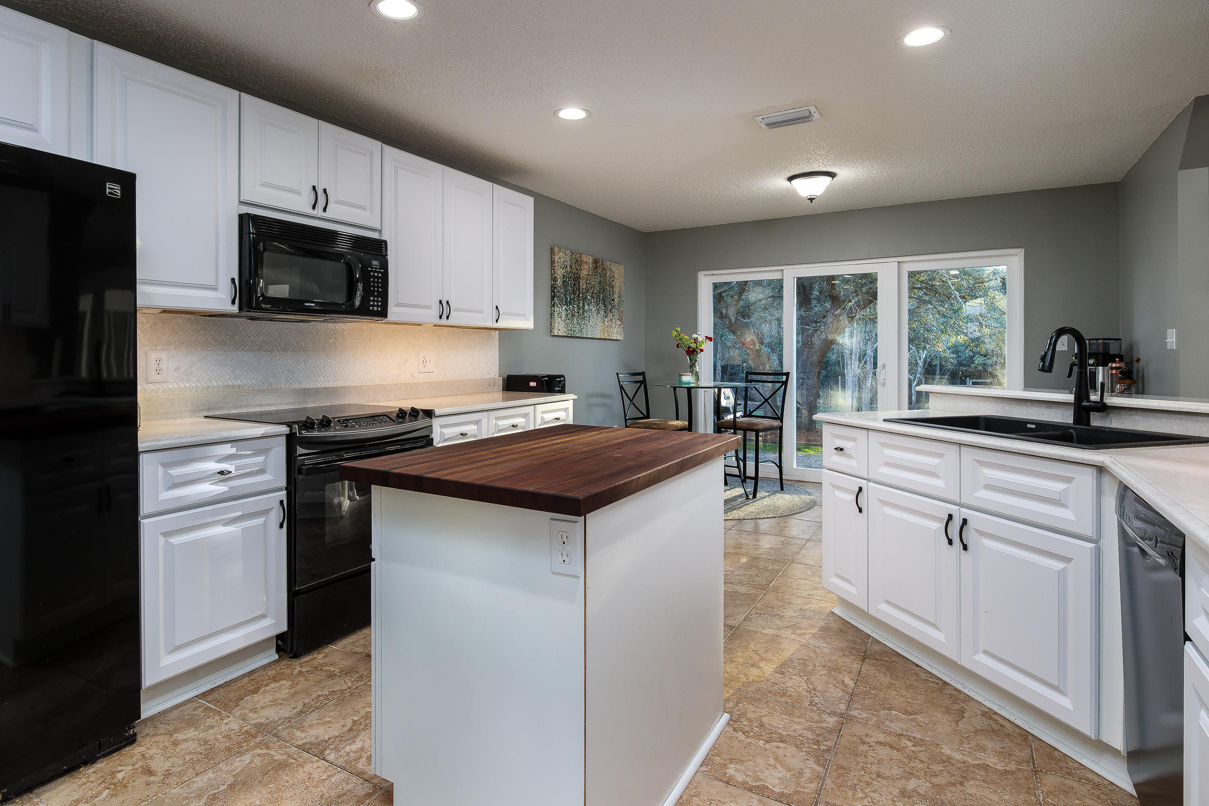 CASTELAR - Residential