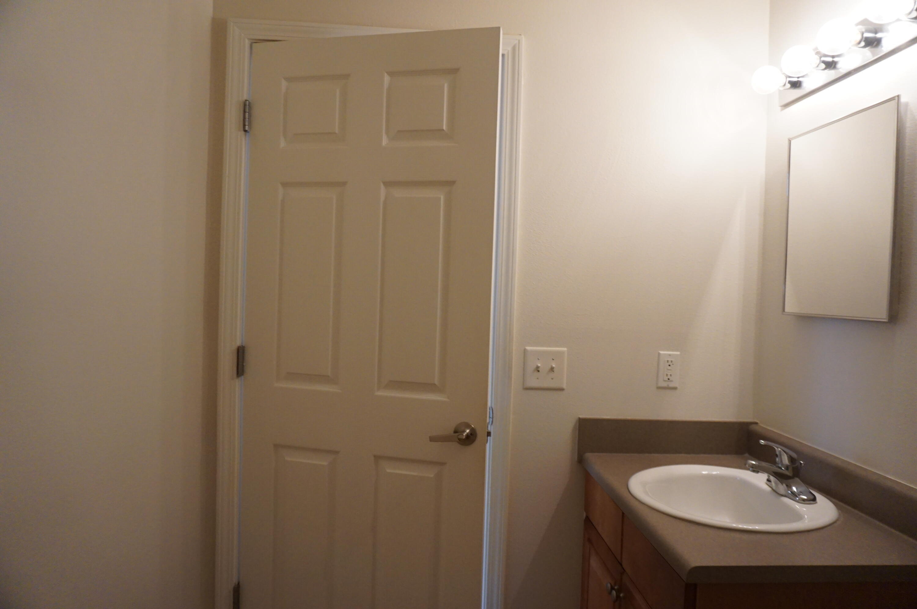 EAGLES LANDING S/D - Residential Lease