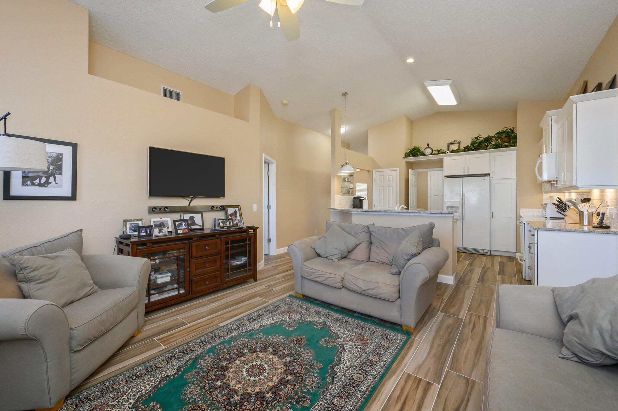 EMERALD VILLAGE S/D - Residential