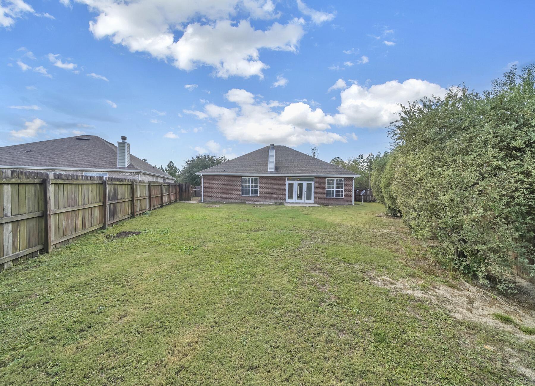 SHADOW PINES - Residential Lease