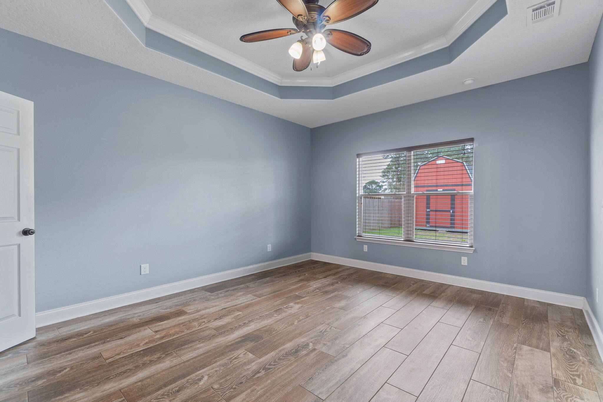 CRESCENT SHORES - Residential