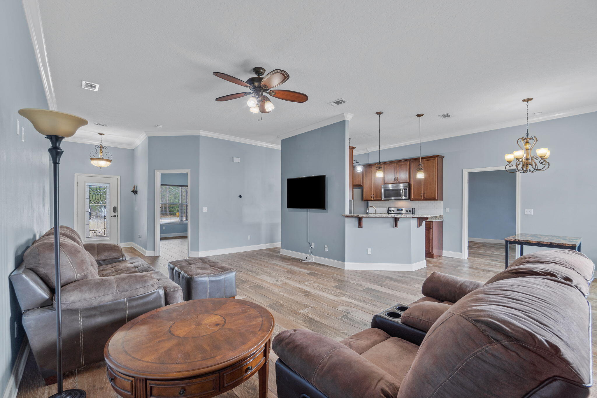 CRESCENT SHORES - Residential