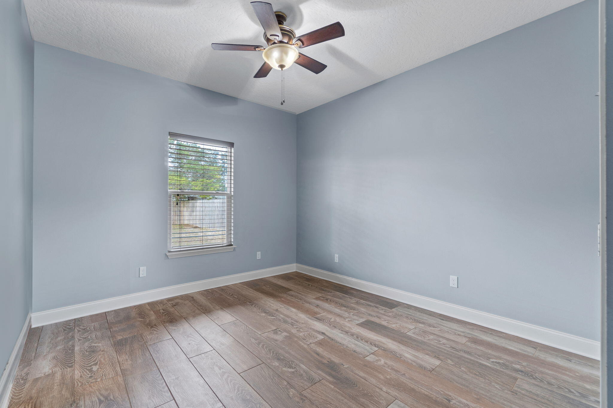 CRESCENT SHORES - Residential