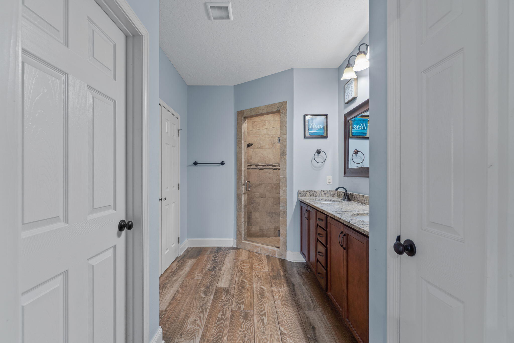 CRESCENT SHORES - Residential