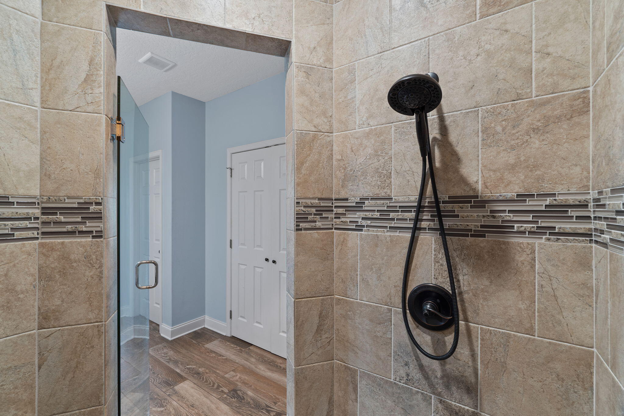 CRESCENT SHORES - Residential