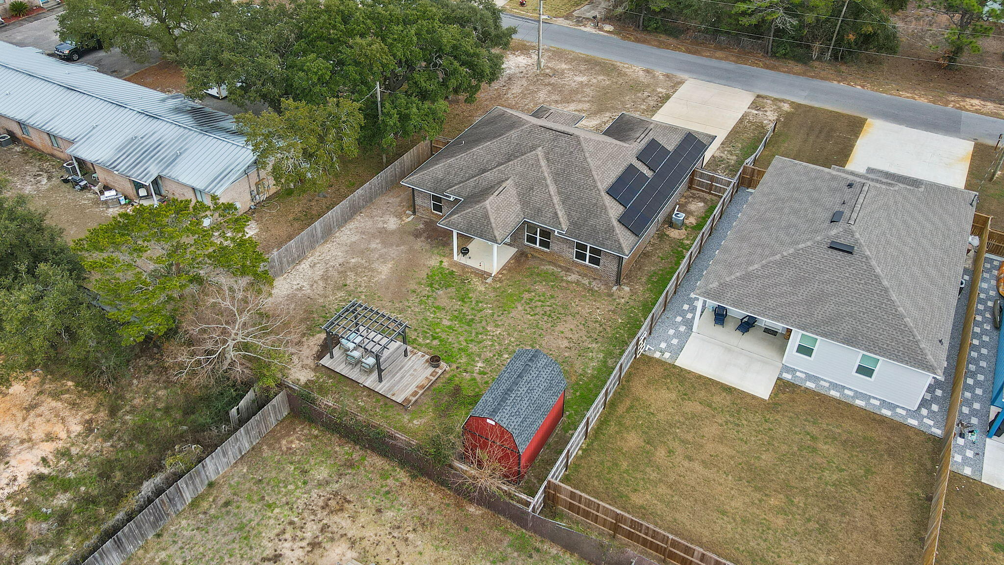 CRESCENT SHORES - Residential