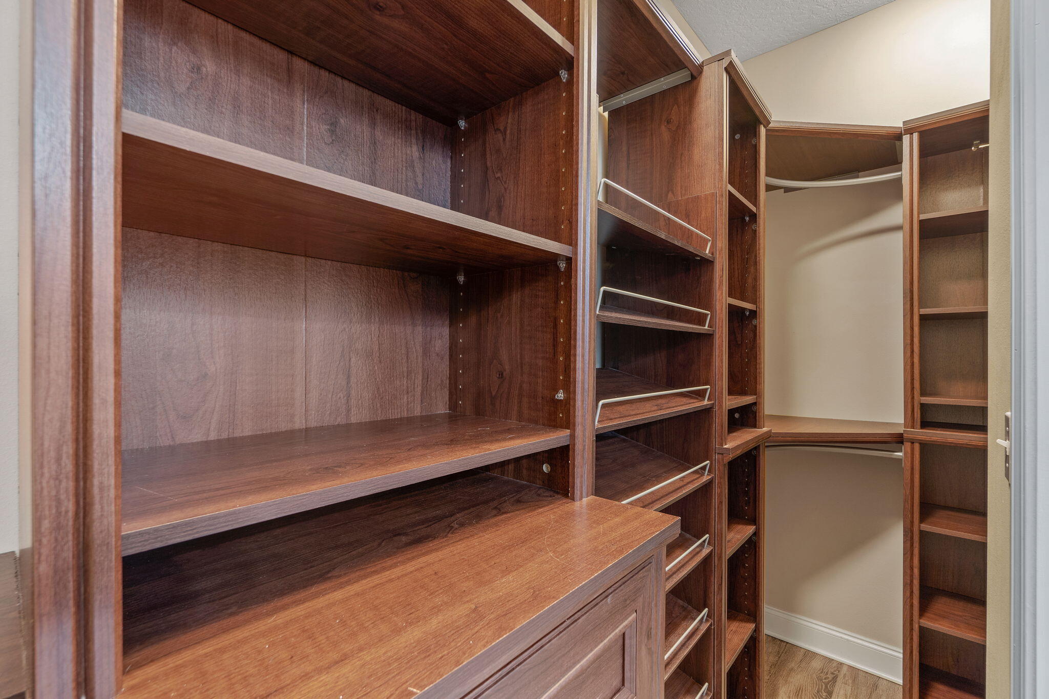 CRESCENT SHORES - Residential