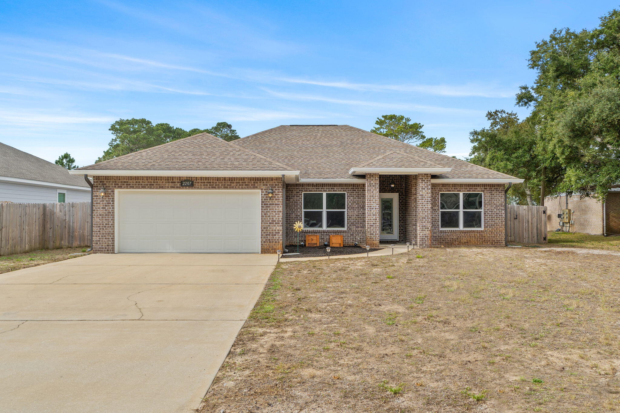 CRESCENT SHORES - Residential