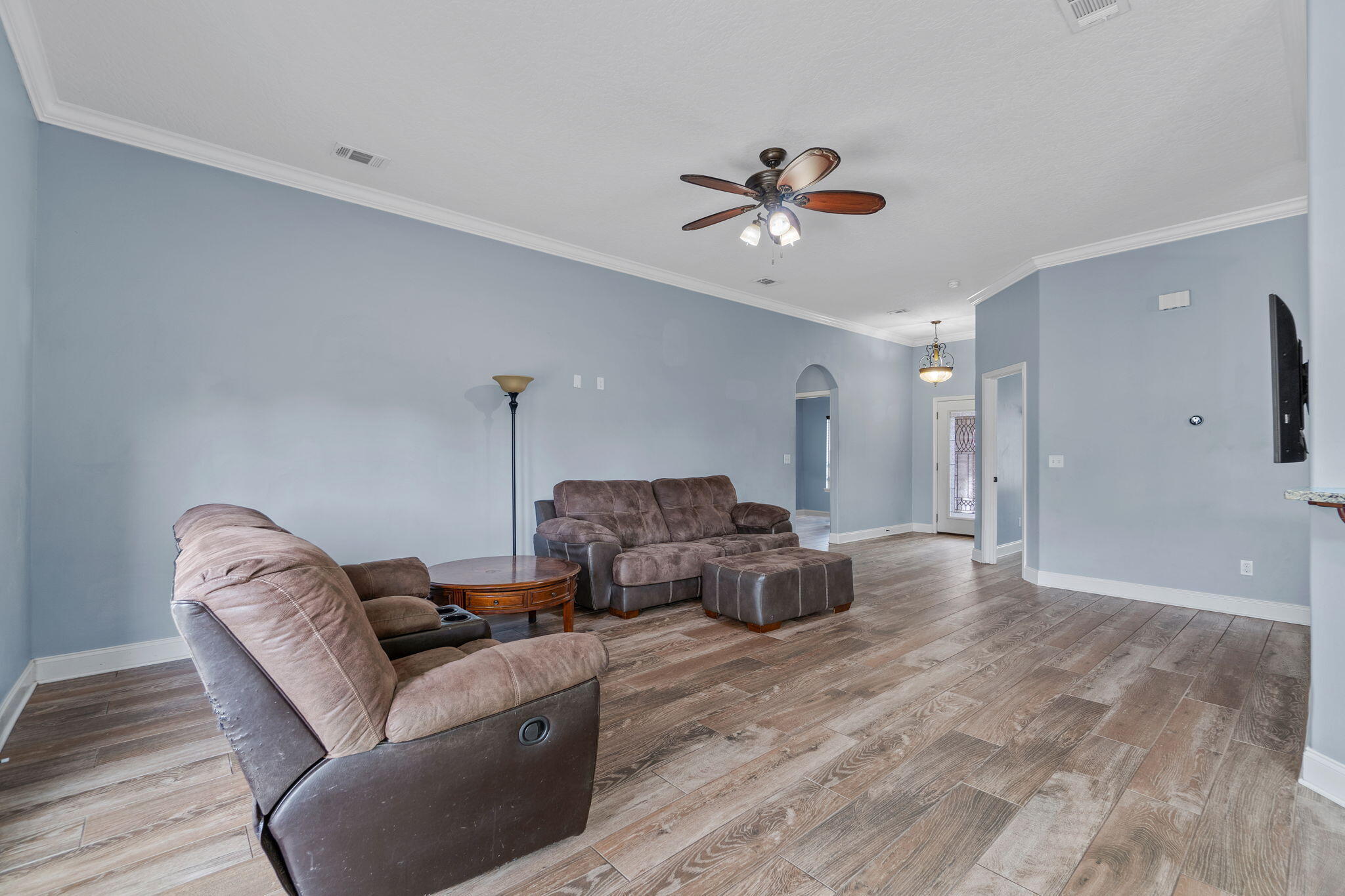 CRESCENT SHORES - Residential