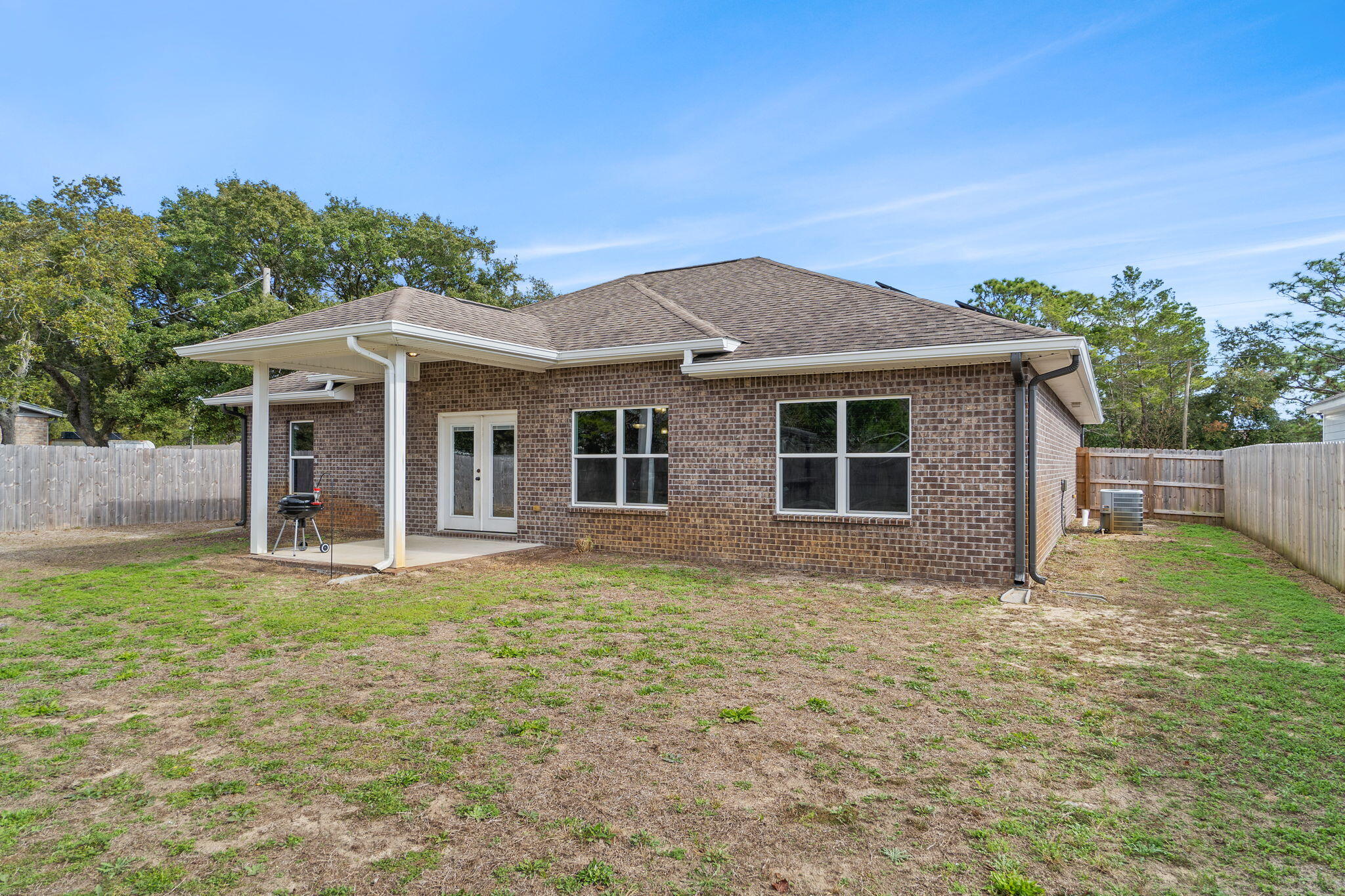 CRESCENT SHORES - Residential