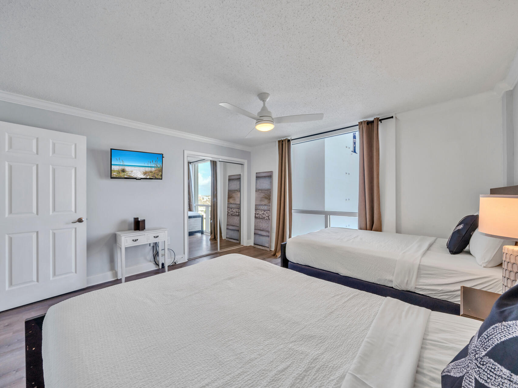 SHORELINE TOWERS 3 - Residential