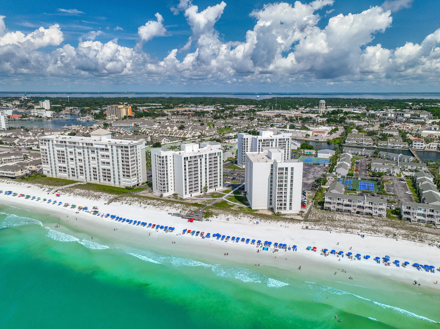 SHORELINE TOWERS 3 - Residential