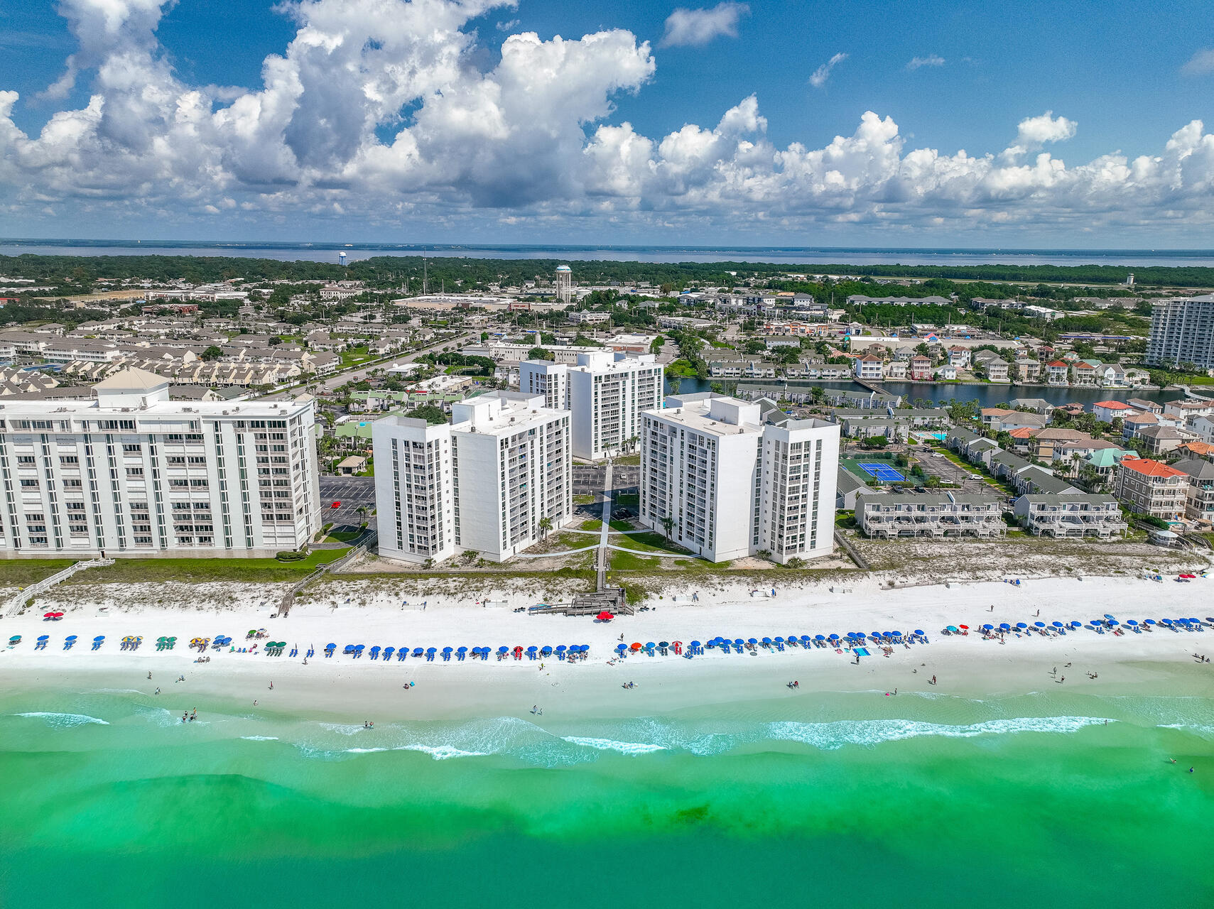 SHORELINE TOWERS 3 - Residential