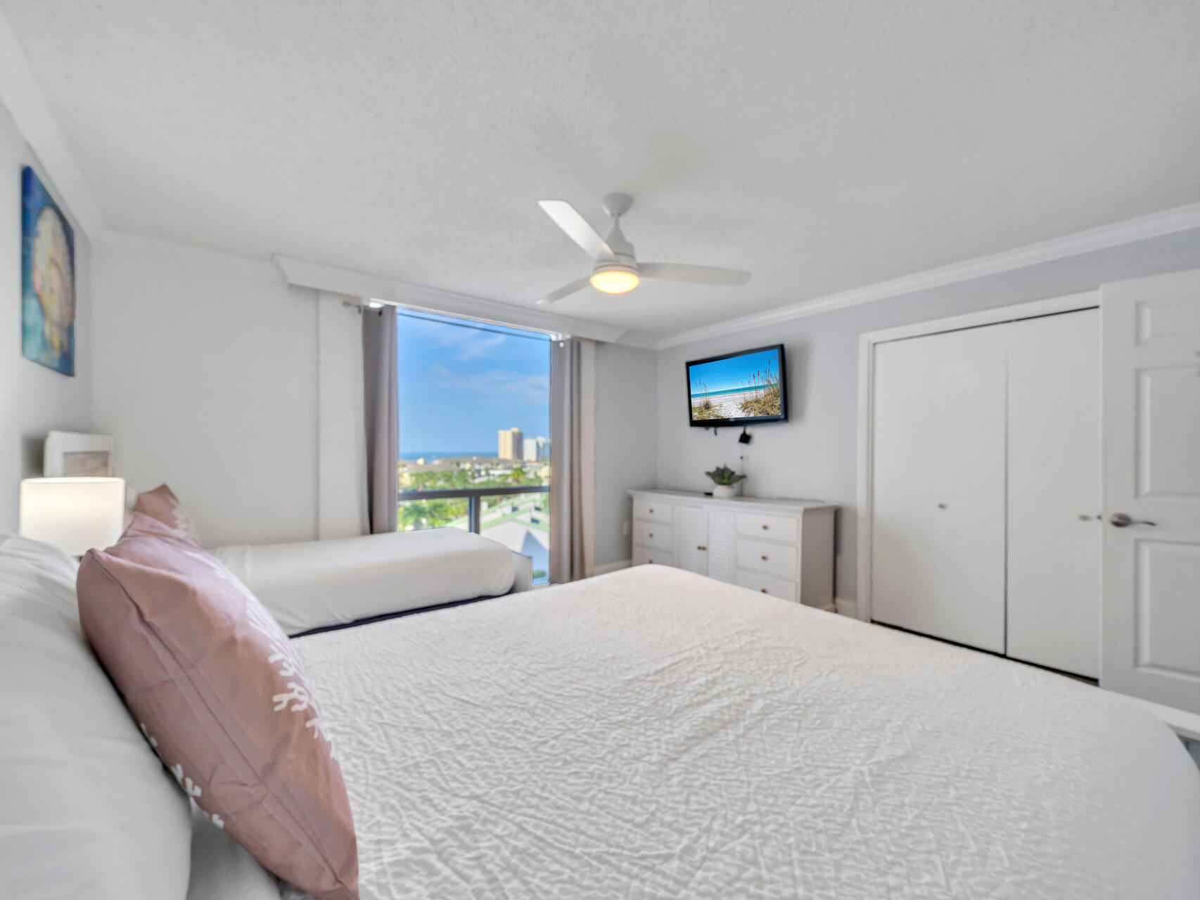 SHORELINE TOWERS 3 - Residential