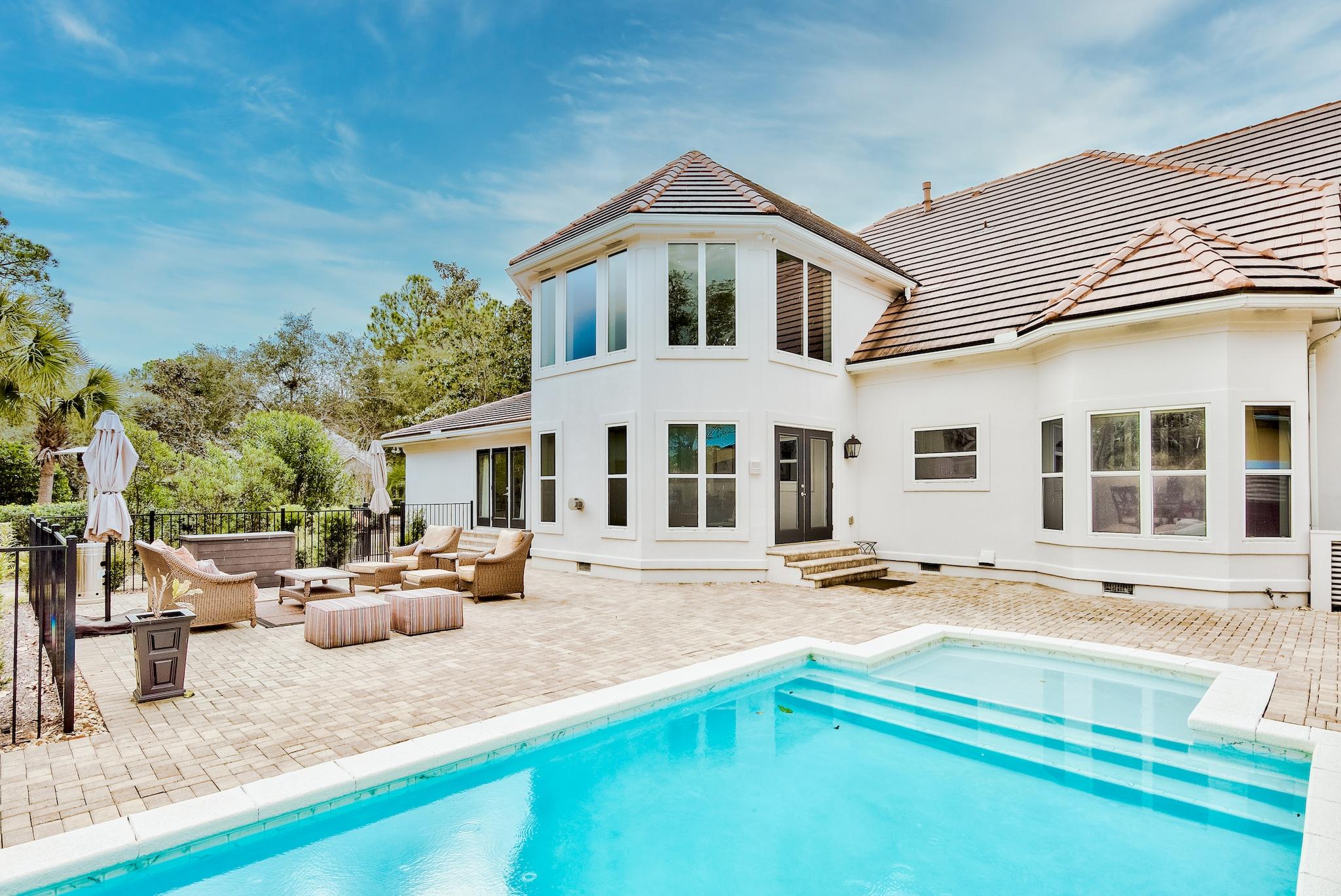 Burnt Pine - Residential