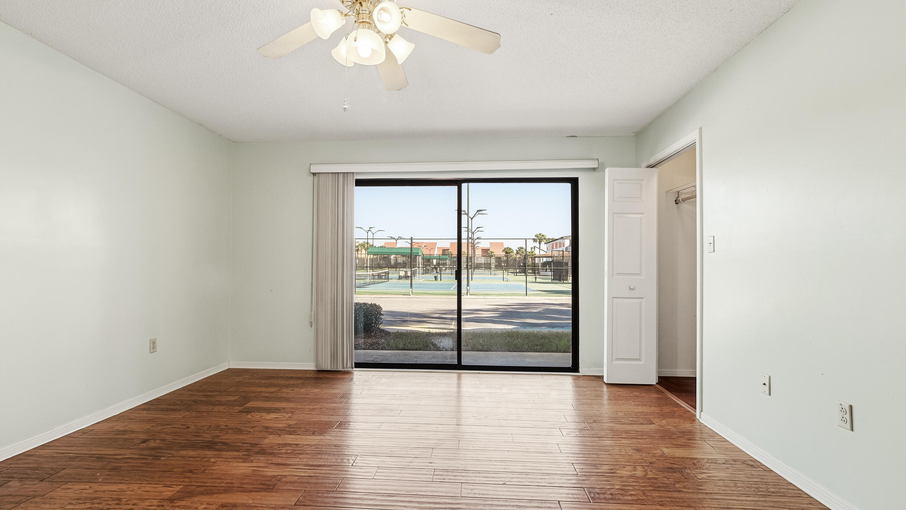 EDGEWATER GOLF VILLAS 2A CONDO - Residential