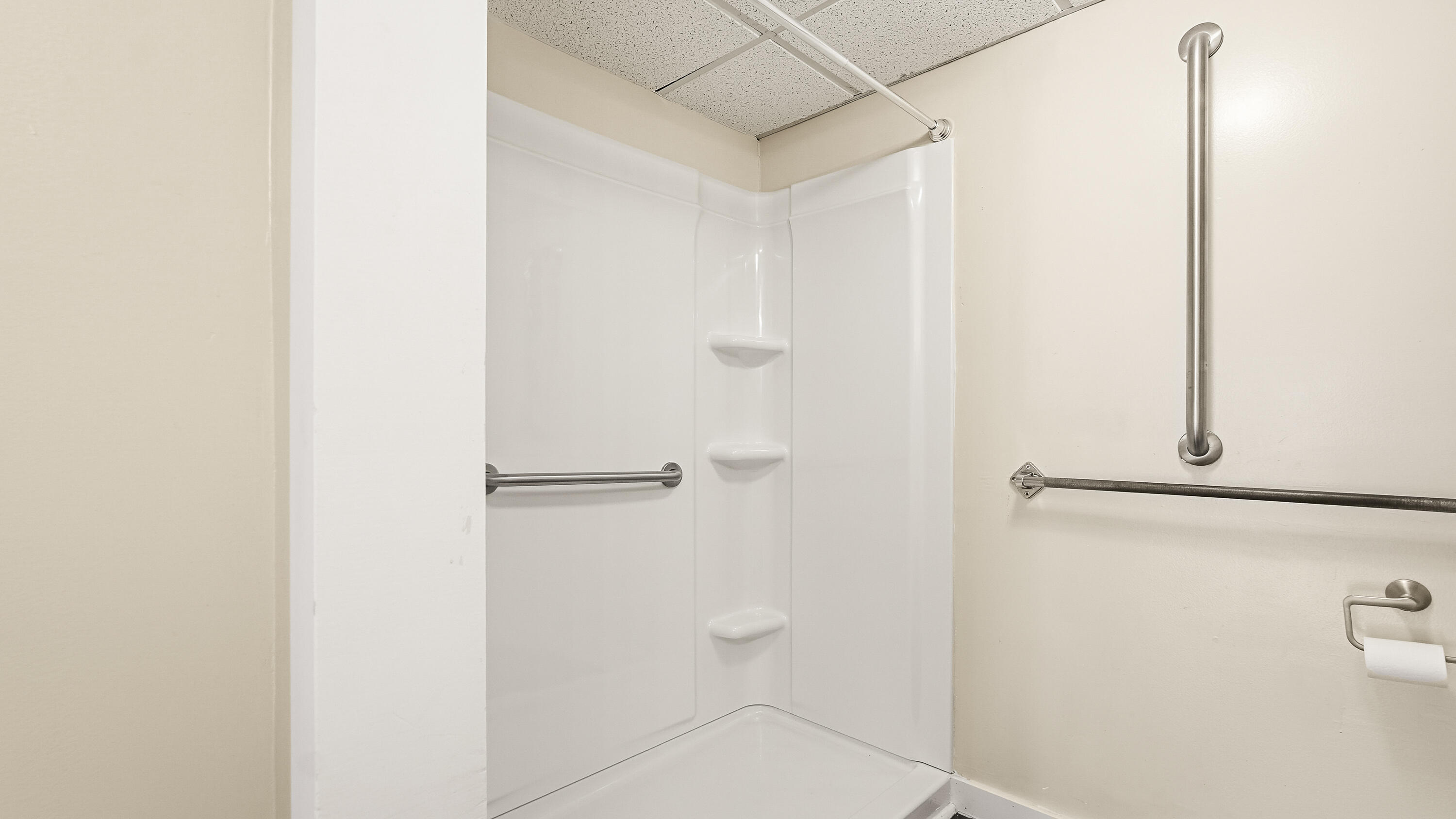 EDGEWATER GOLF VILLAS 2A CONDO - Residential