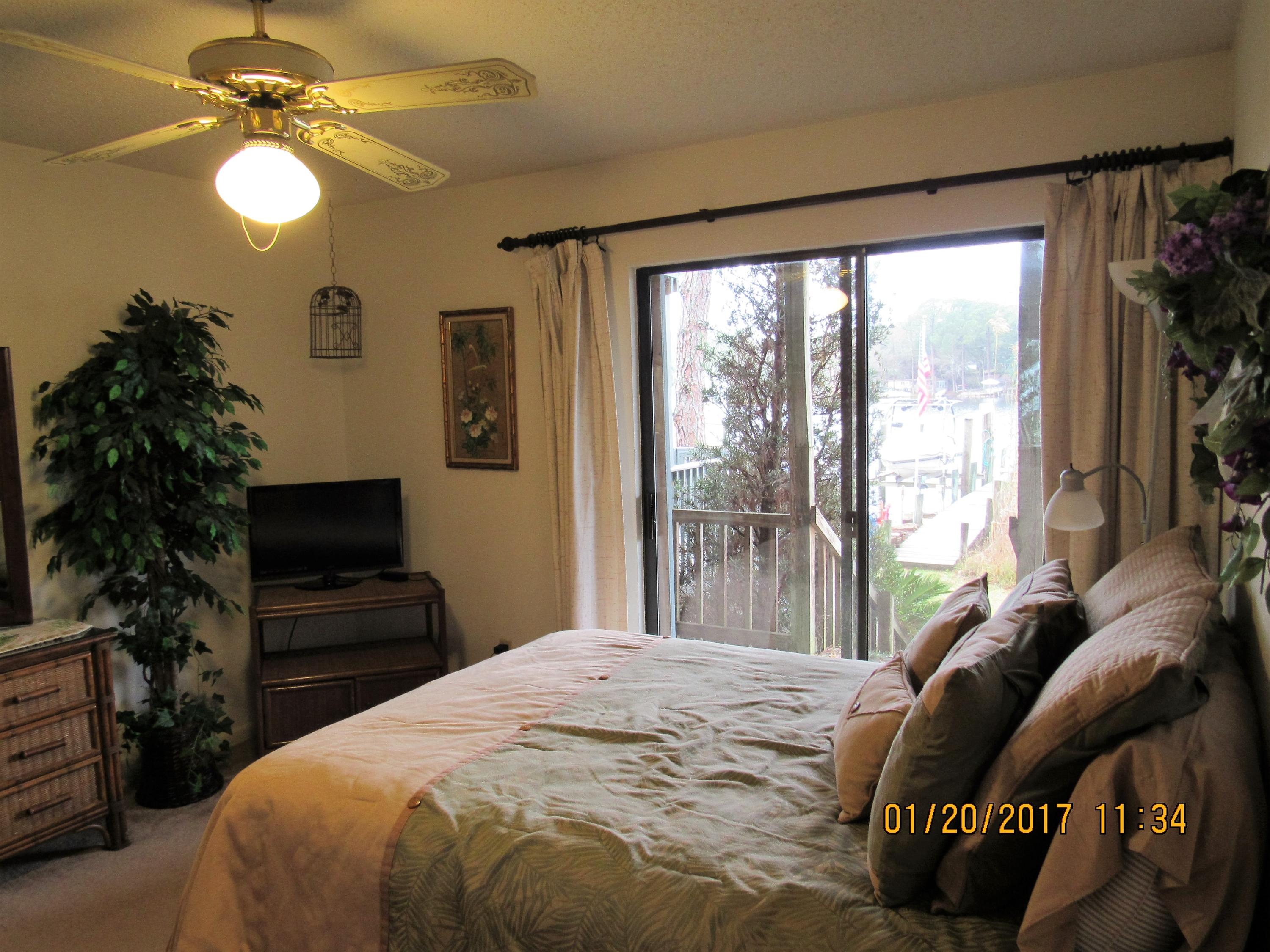 SWIFT BAYOU T/H - Residential Lease