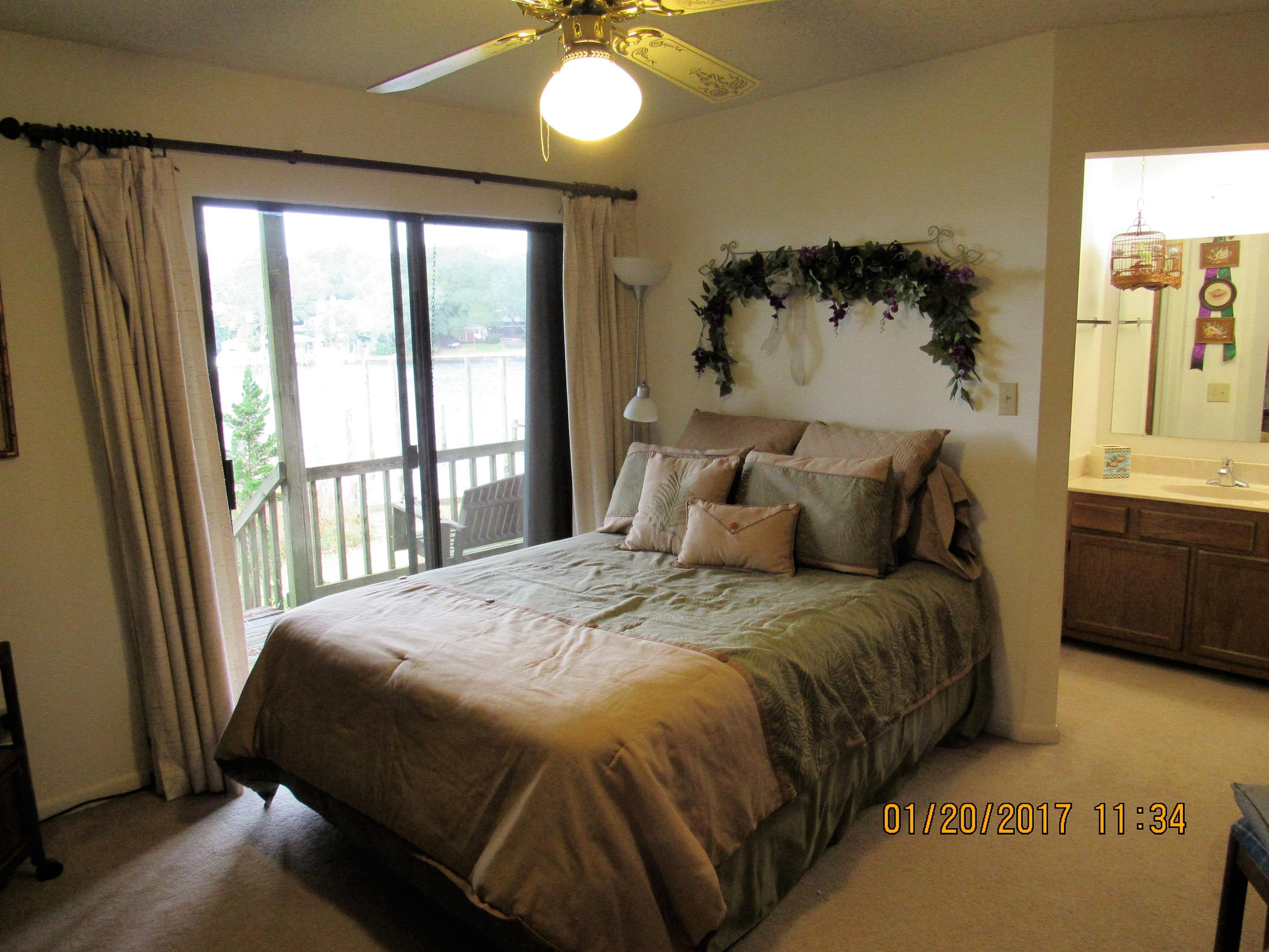 SWIFT BAYOU T/H - Residential Lease