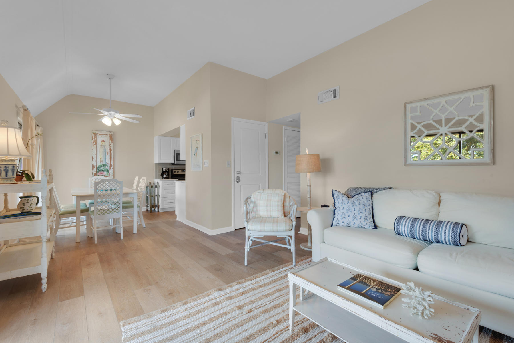 SEASCAPE CONDO GARDEN VILLA - Residential